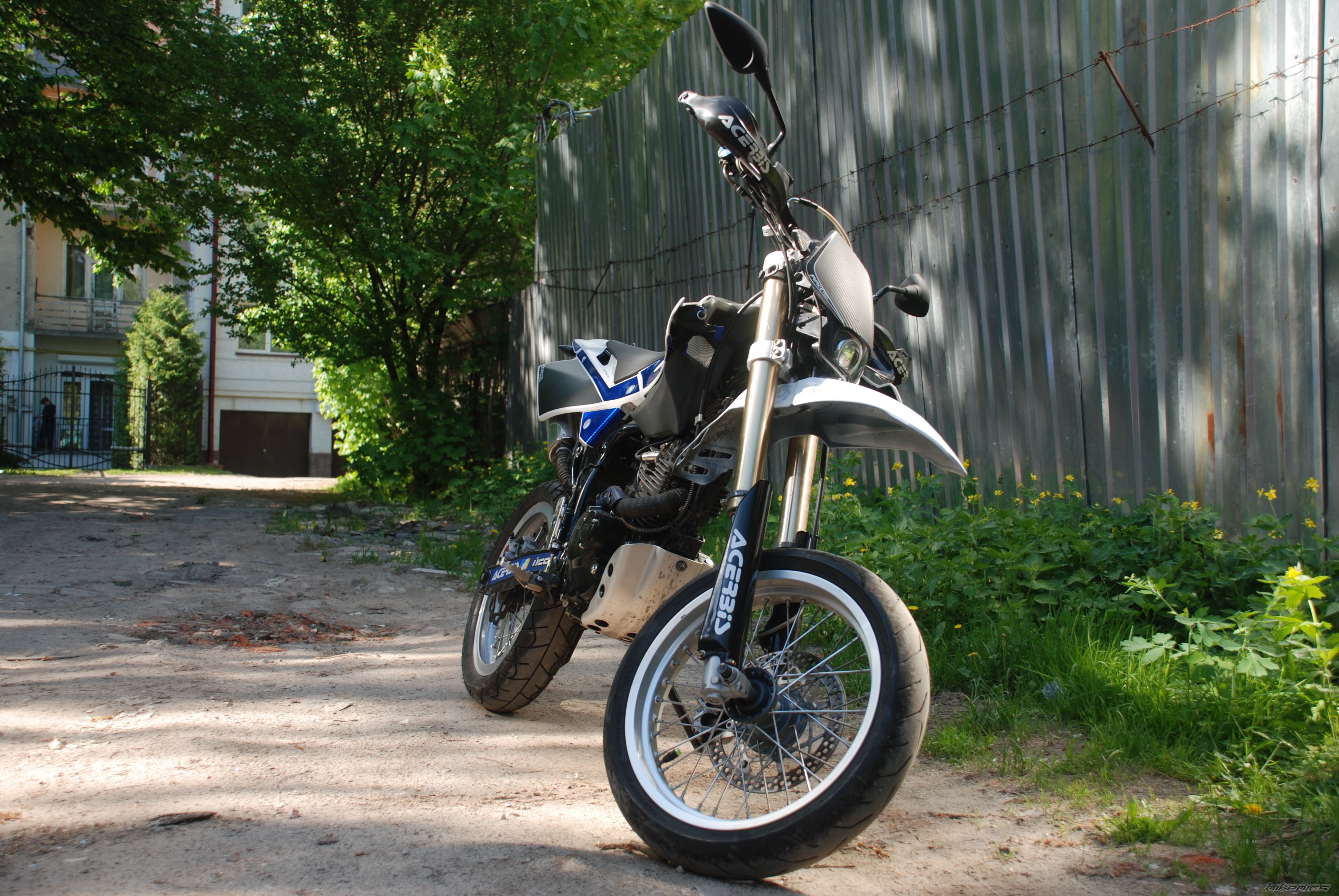 Photo 2396773