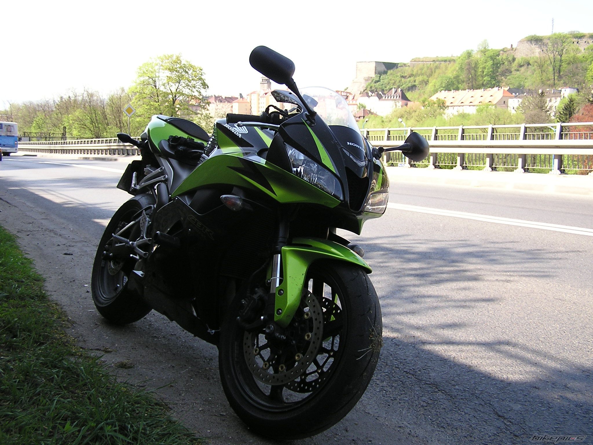 Bike Photo 2397285