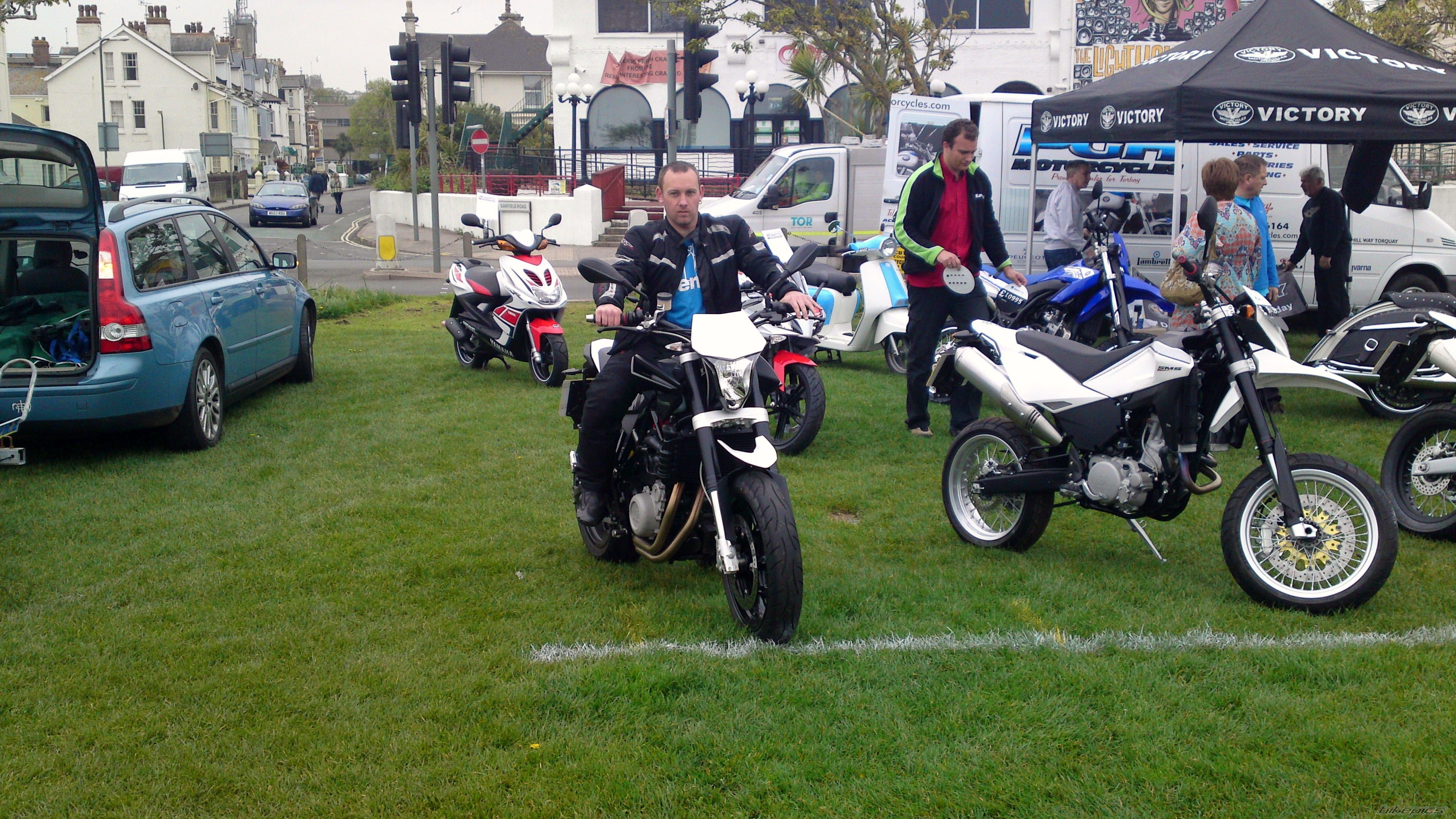 Photo 2397784