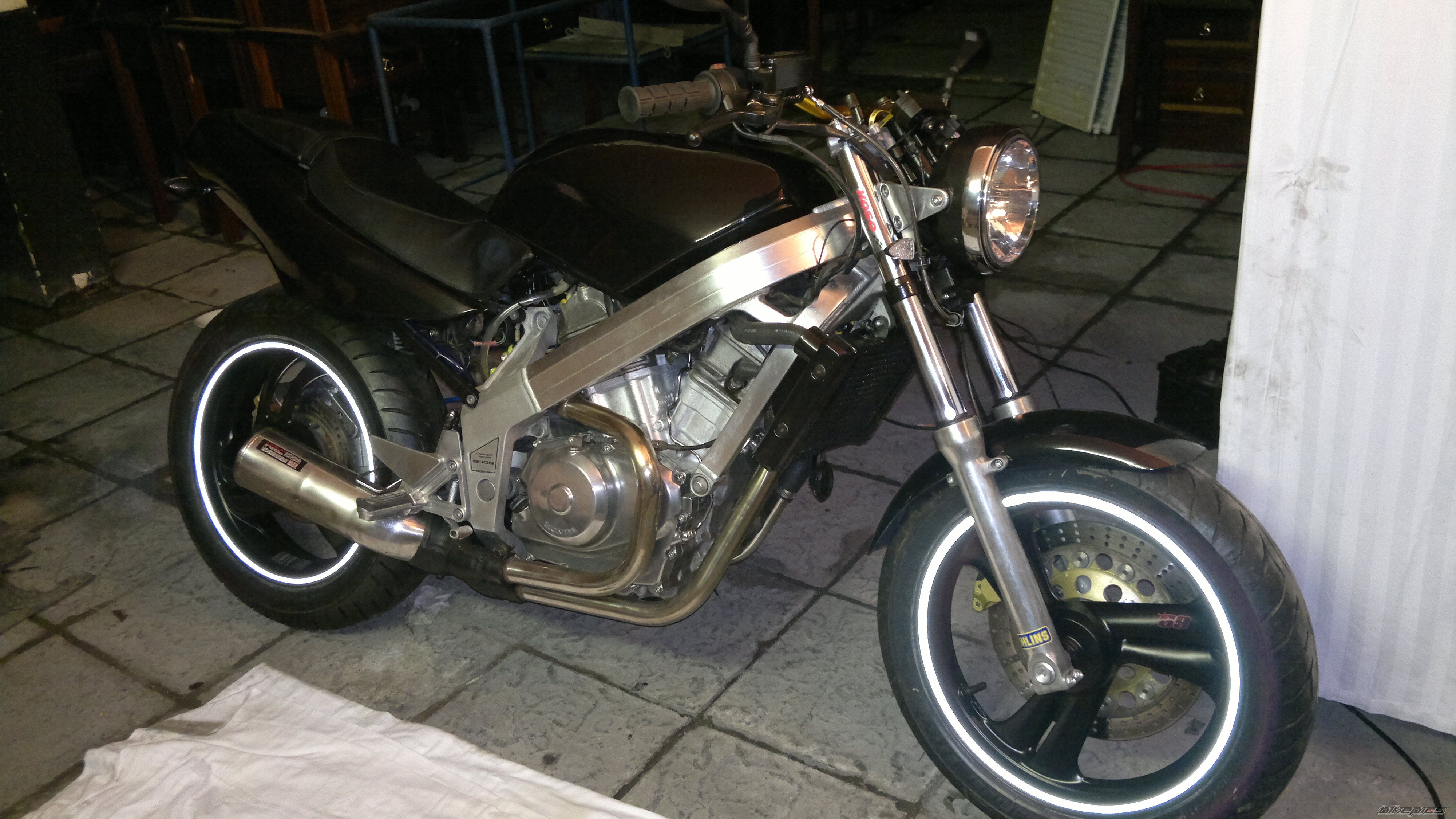 Photo 2397815