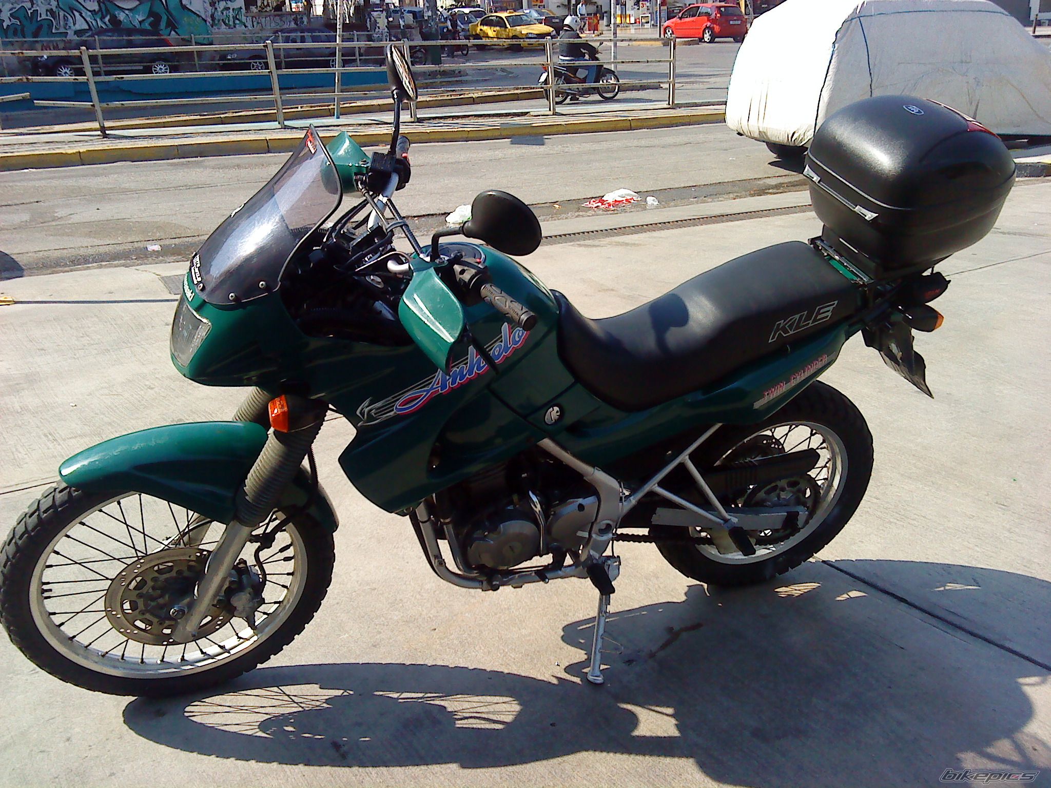 KLE 250