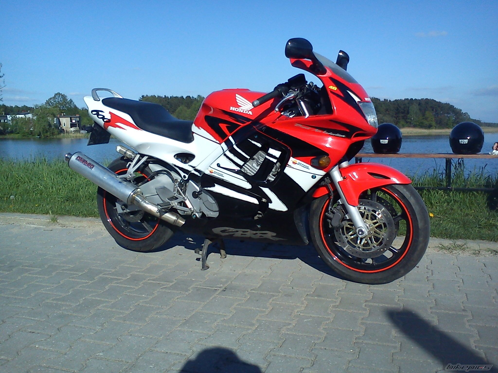 Photo 2398059