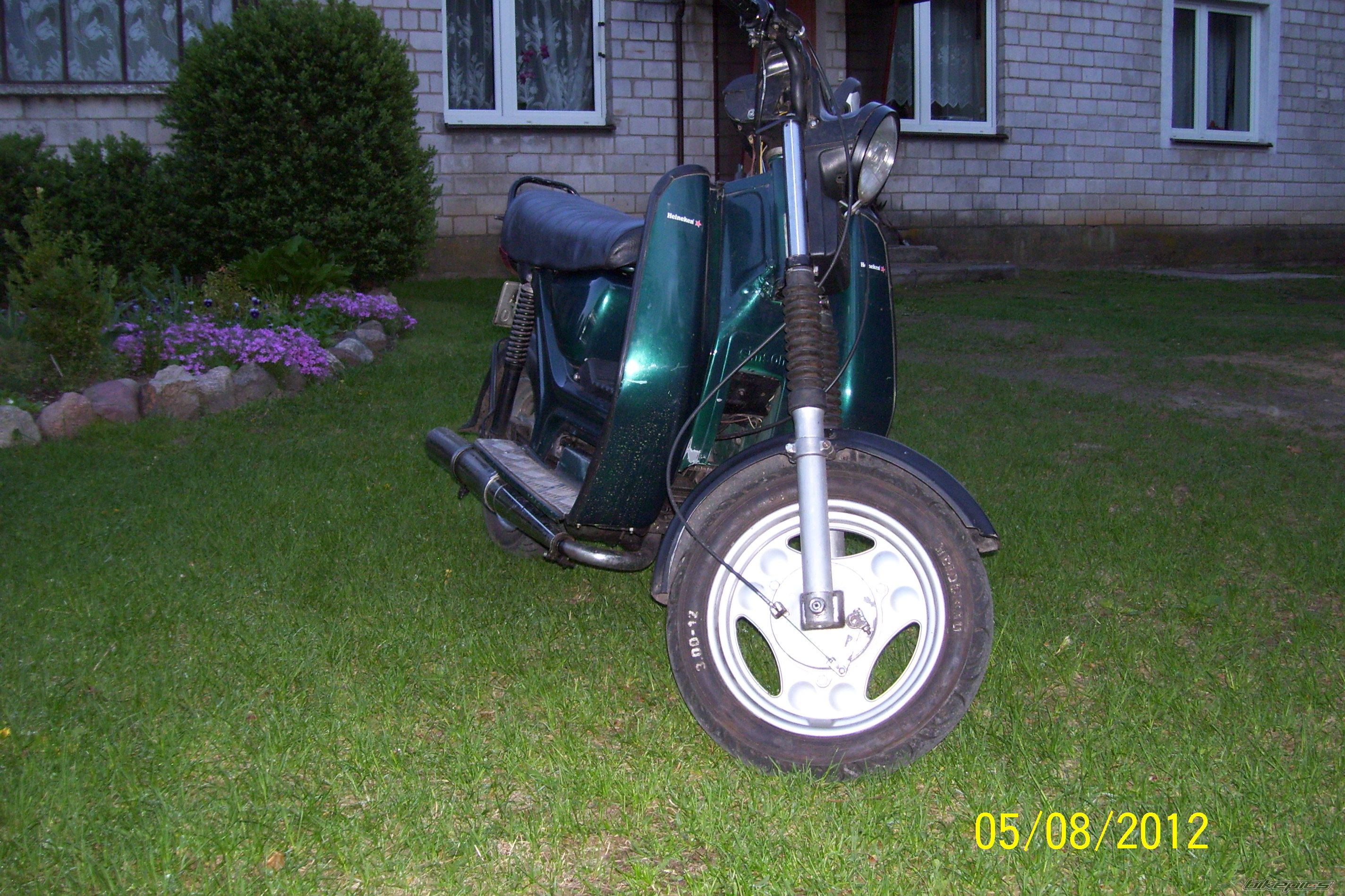Photo 2398084
