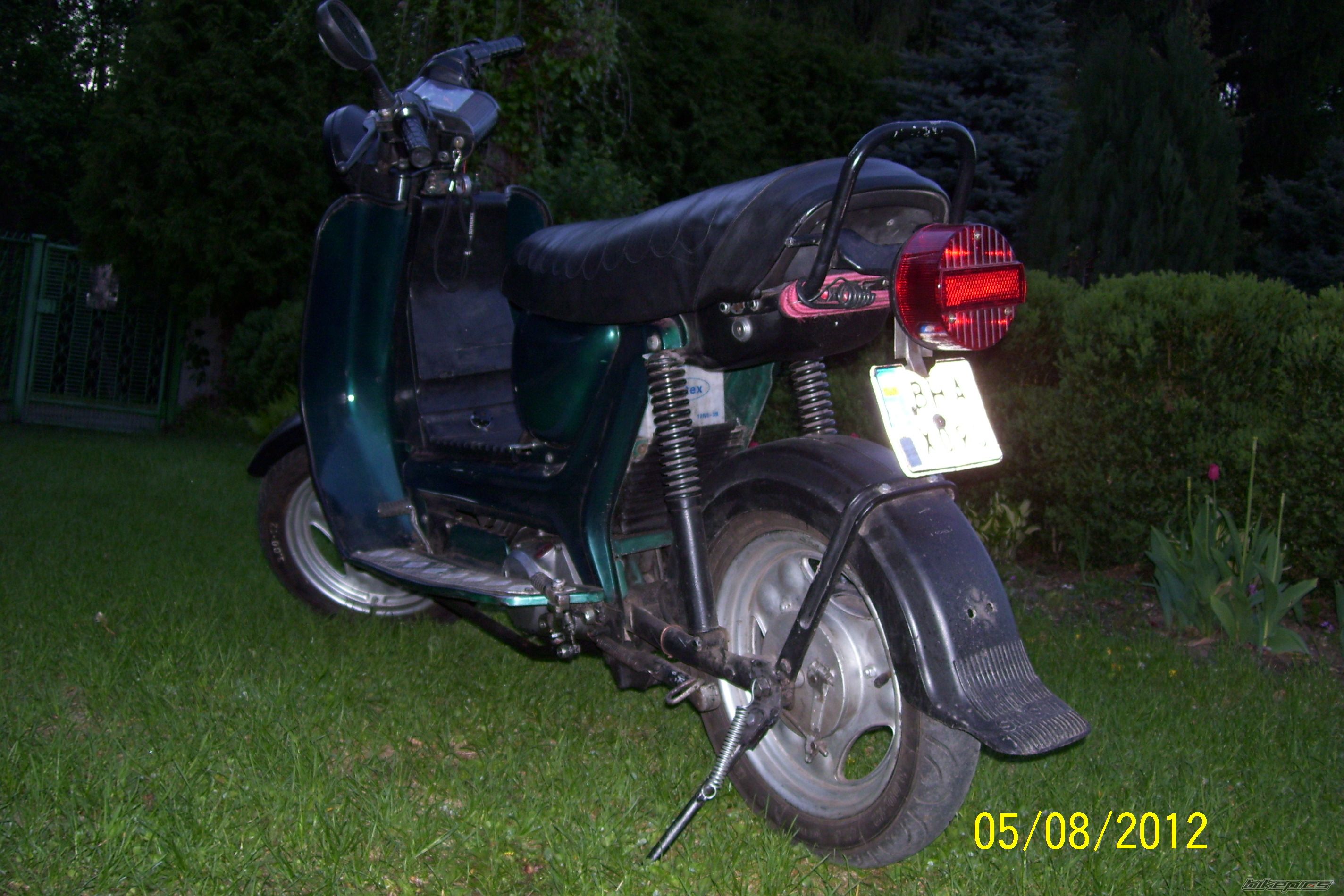 Photo 2398086