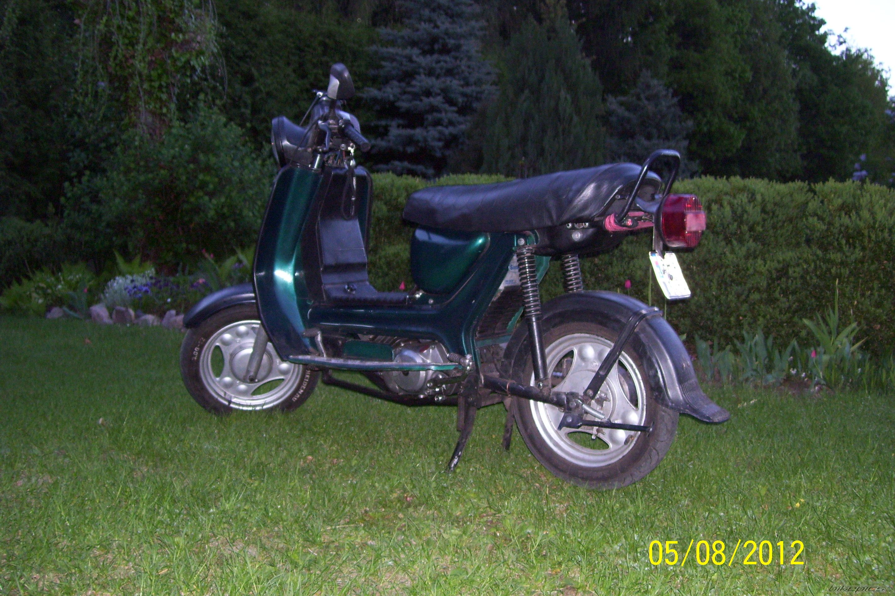 Photo 2398097