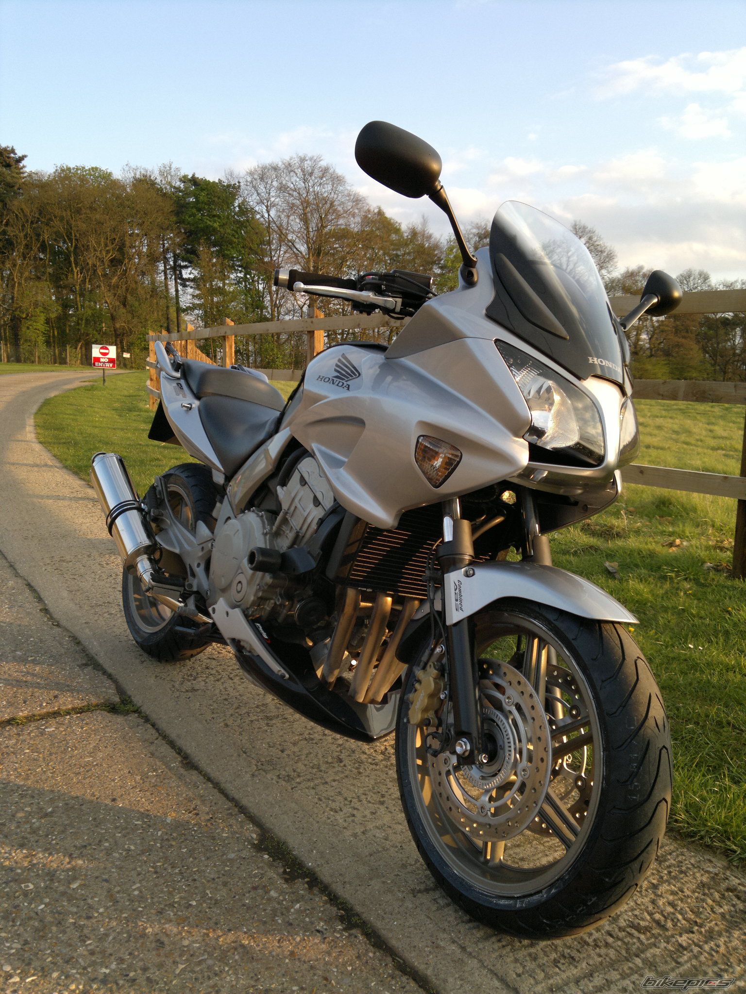 Bike Photo 2398742
