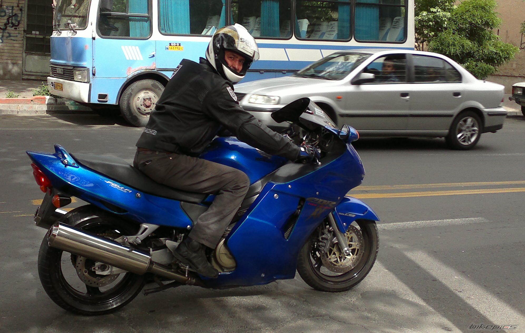 Photo 2399073