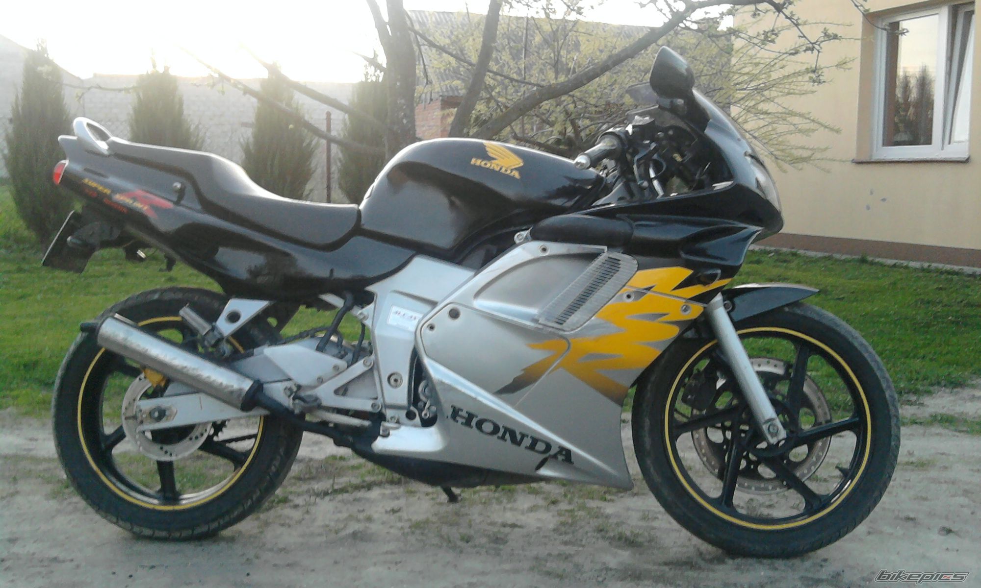 Bike Photo 2399204