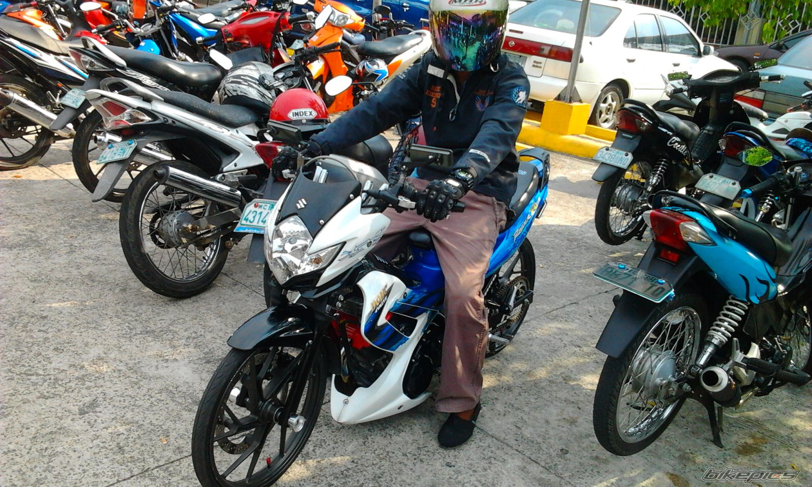 Photo 2399398