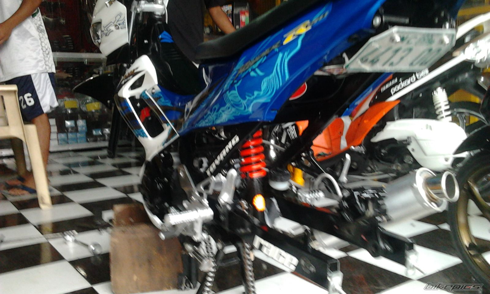 Photo 2399409