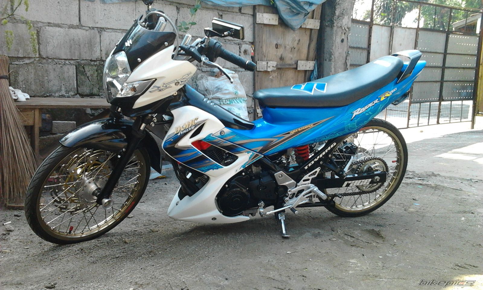 Photo 2399417