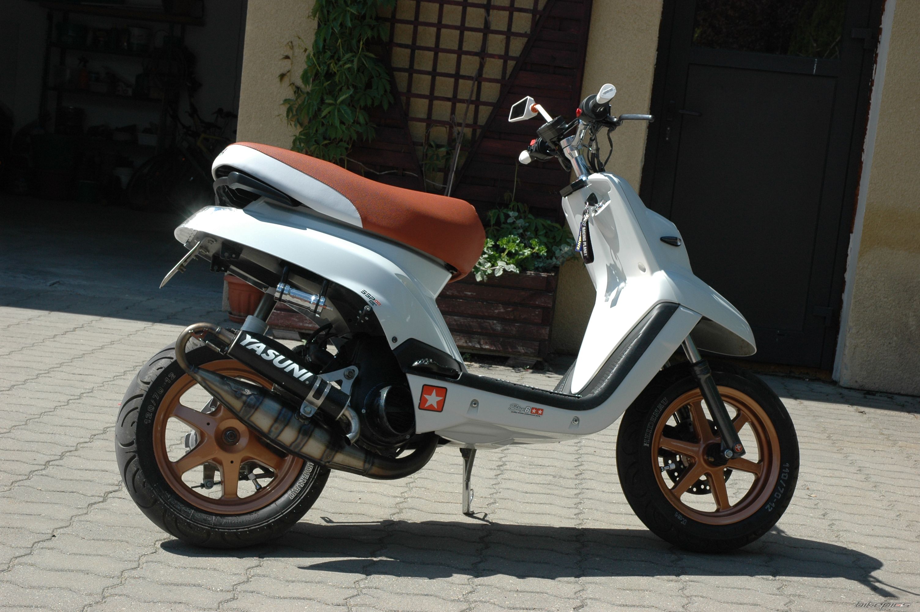 Photo 2399635