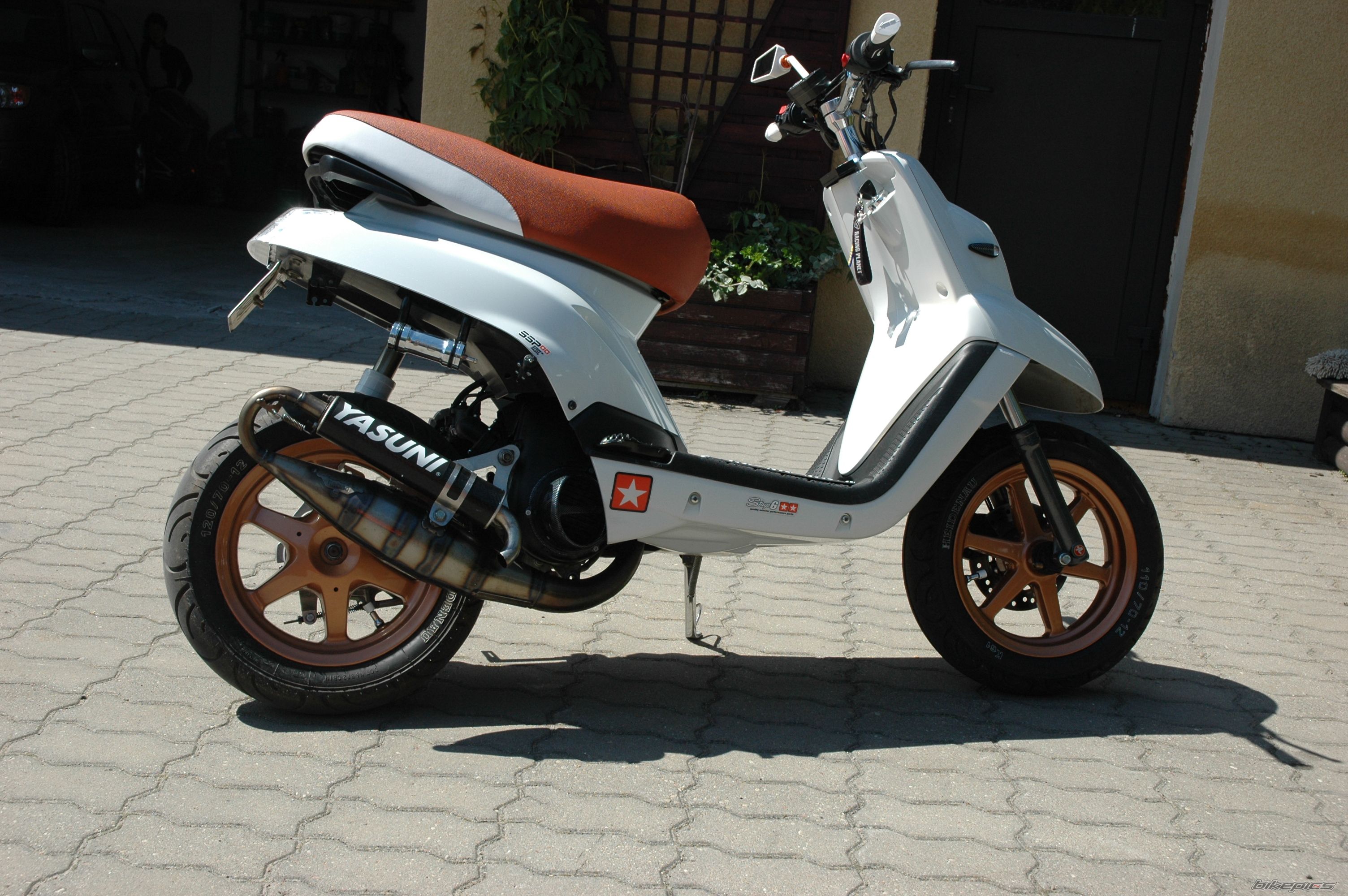 Photo 2399636