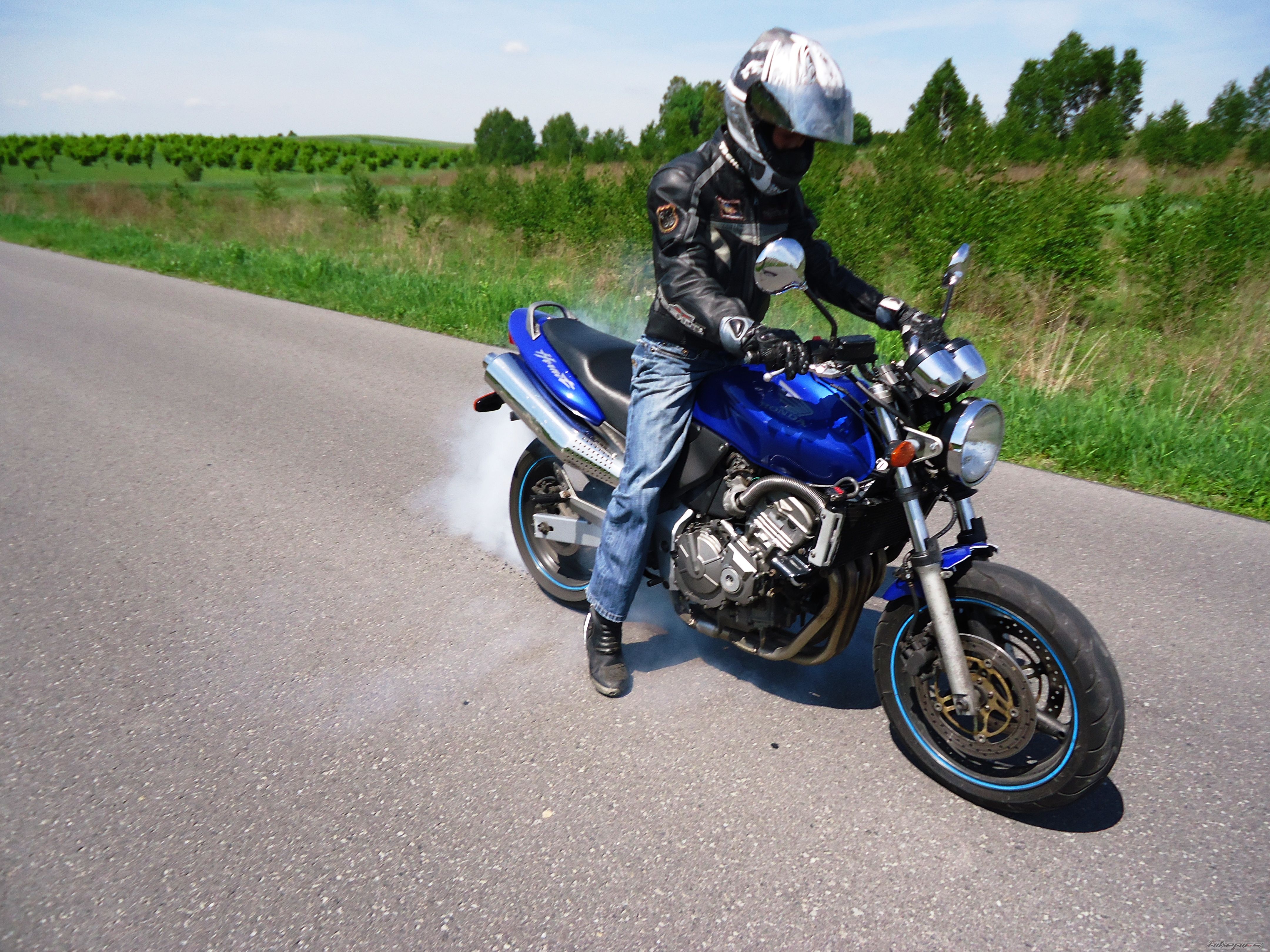 Bike Photo 2399836