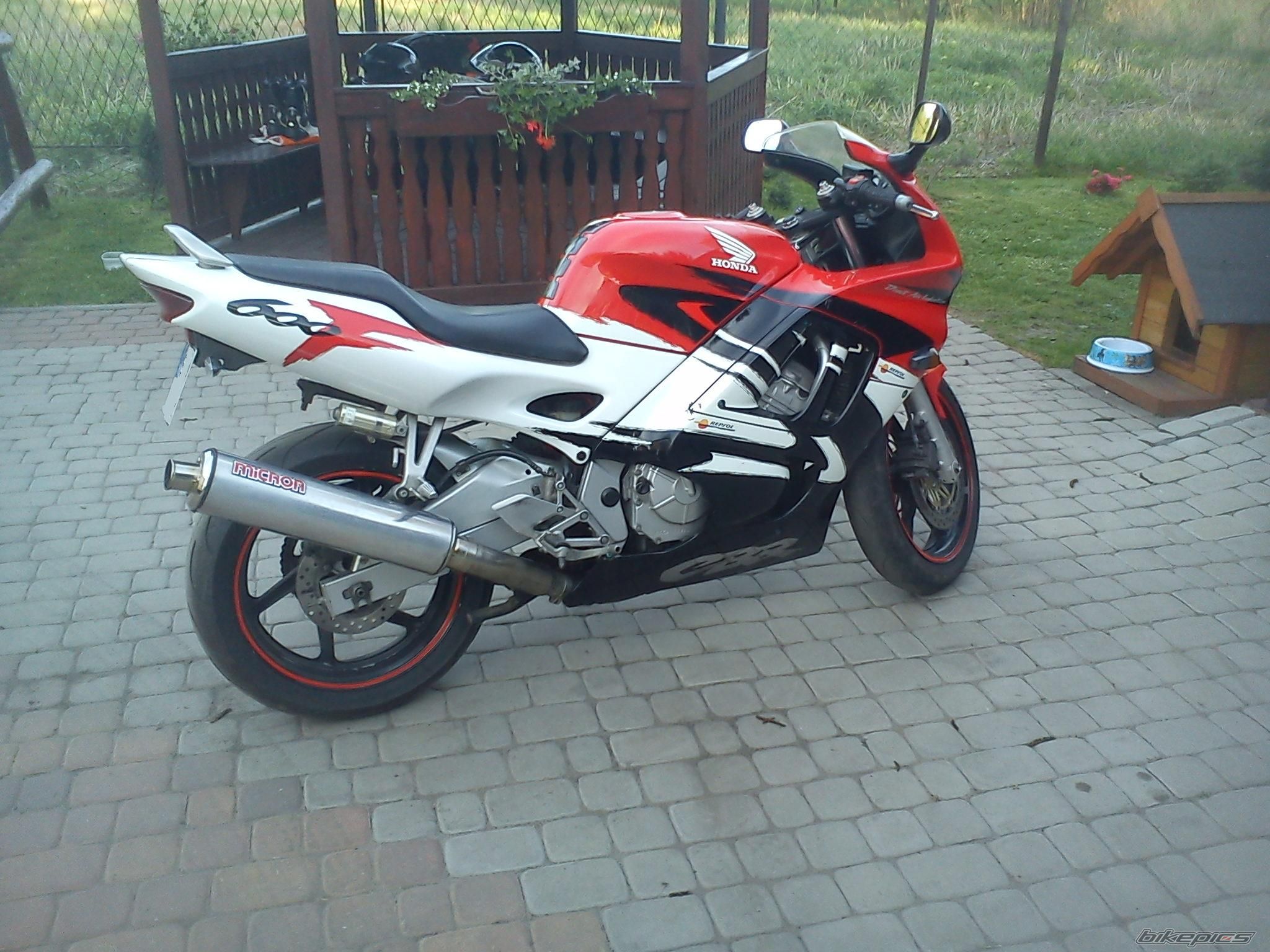 Photo 2399869