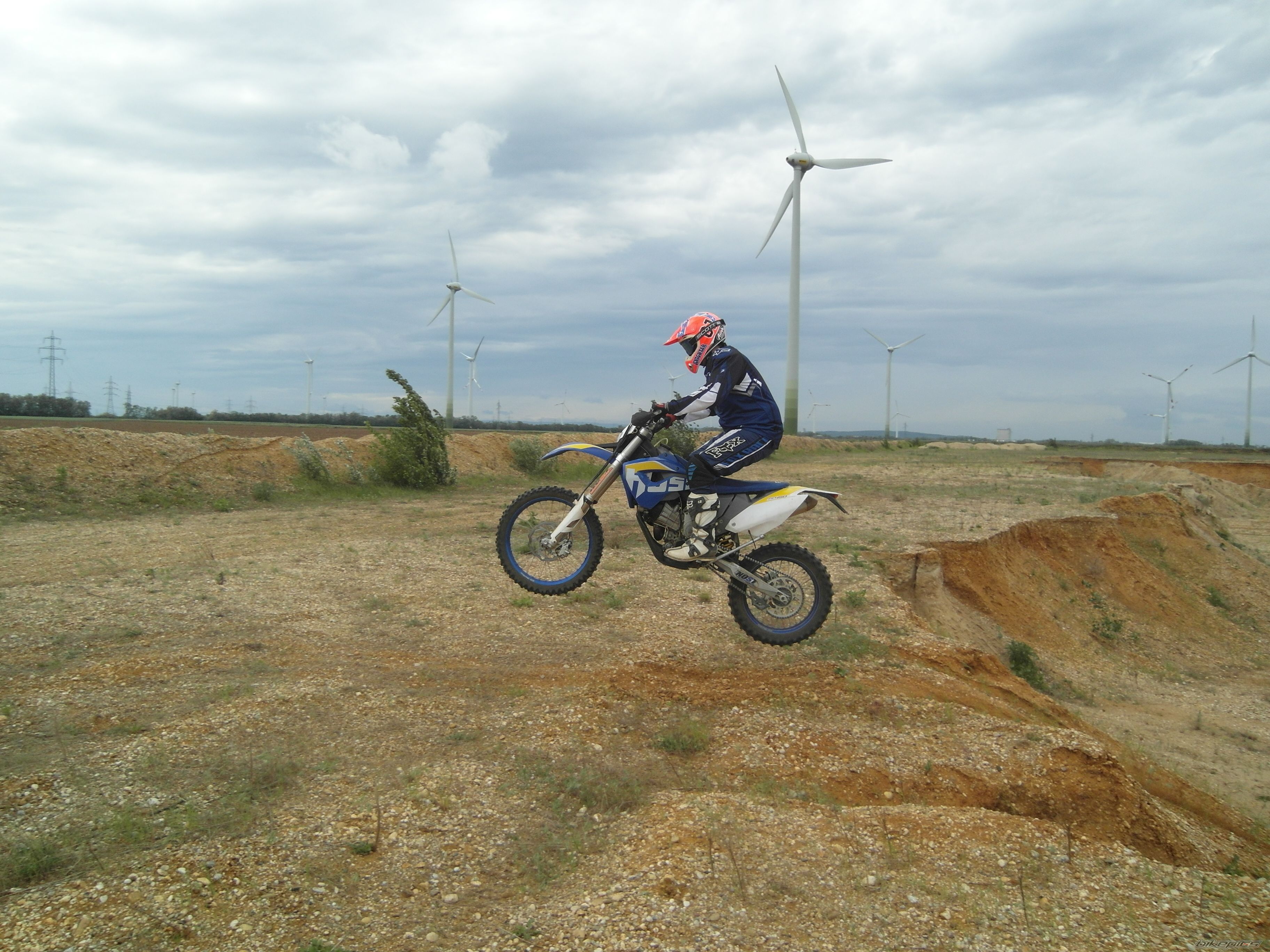Photo 2399885