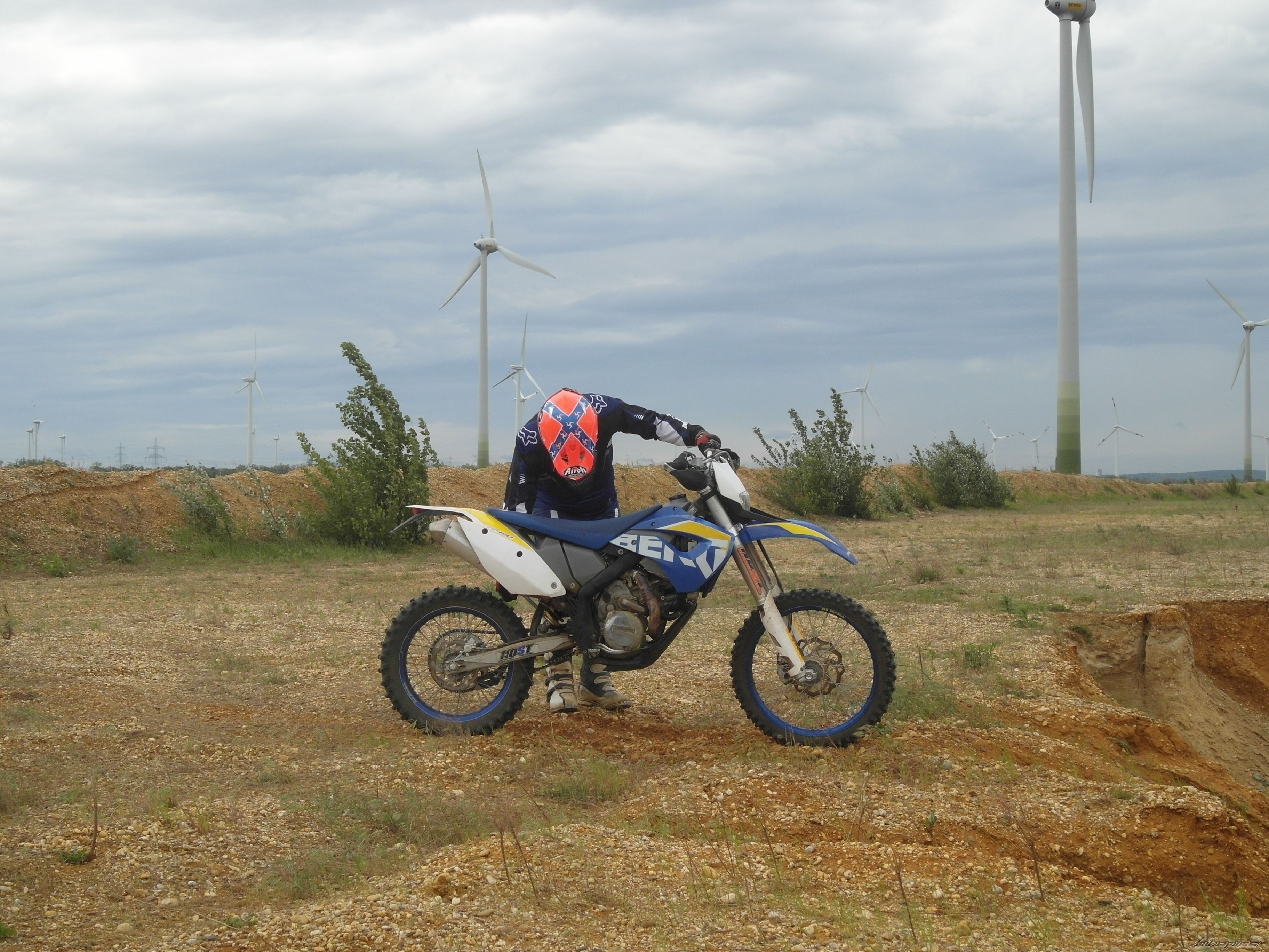 Photo 2399888