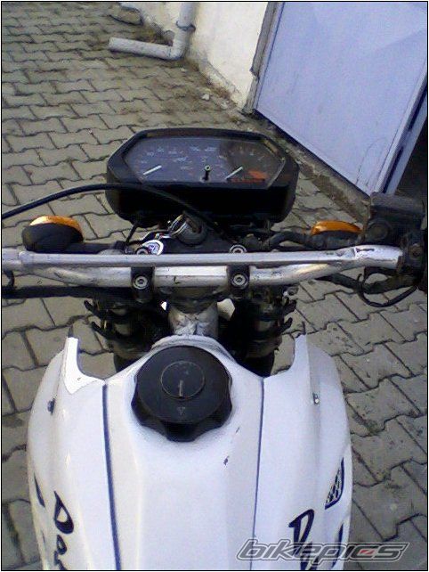 Photo 2400035