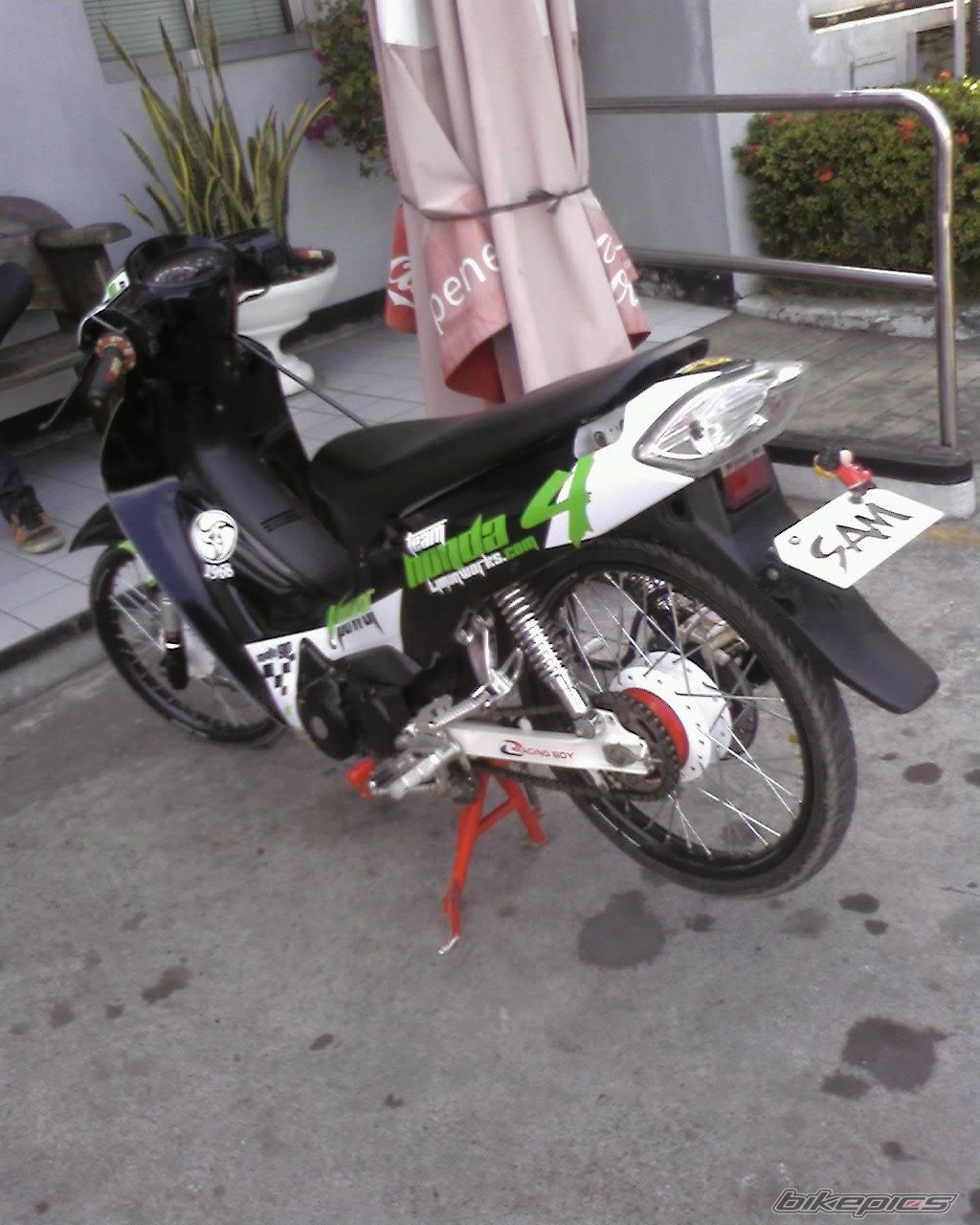 Photo 2400084