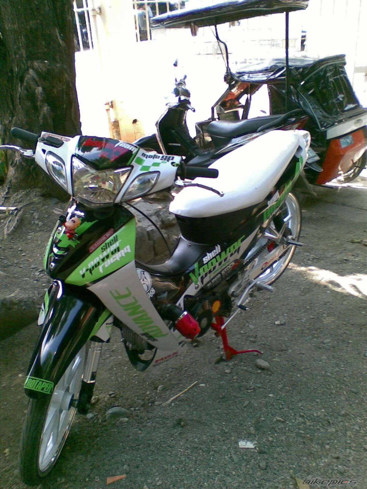 Photo 2400087