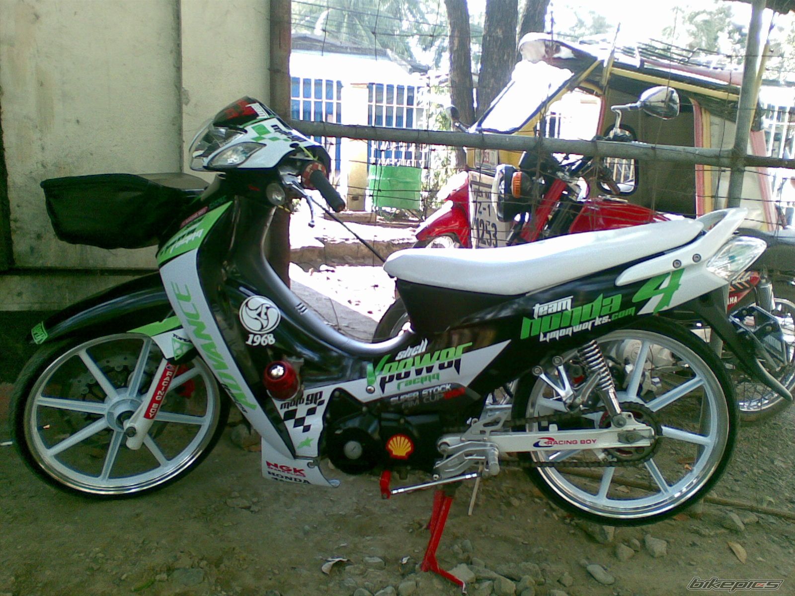 Bike Photo 2400104