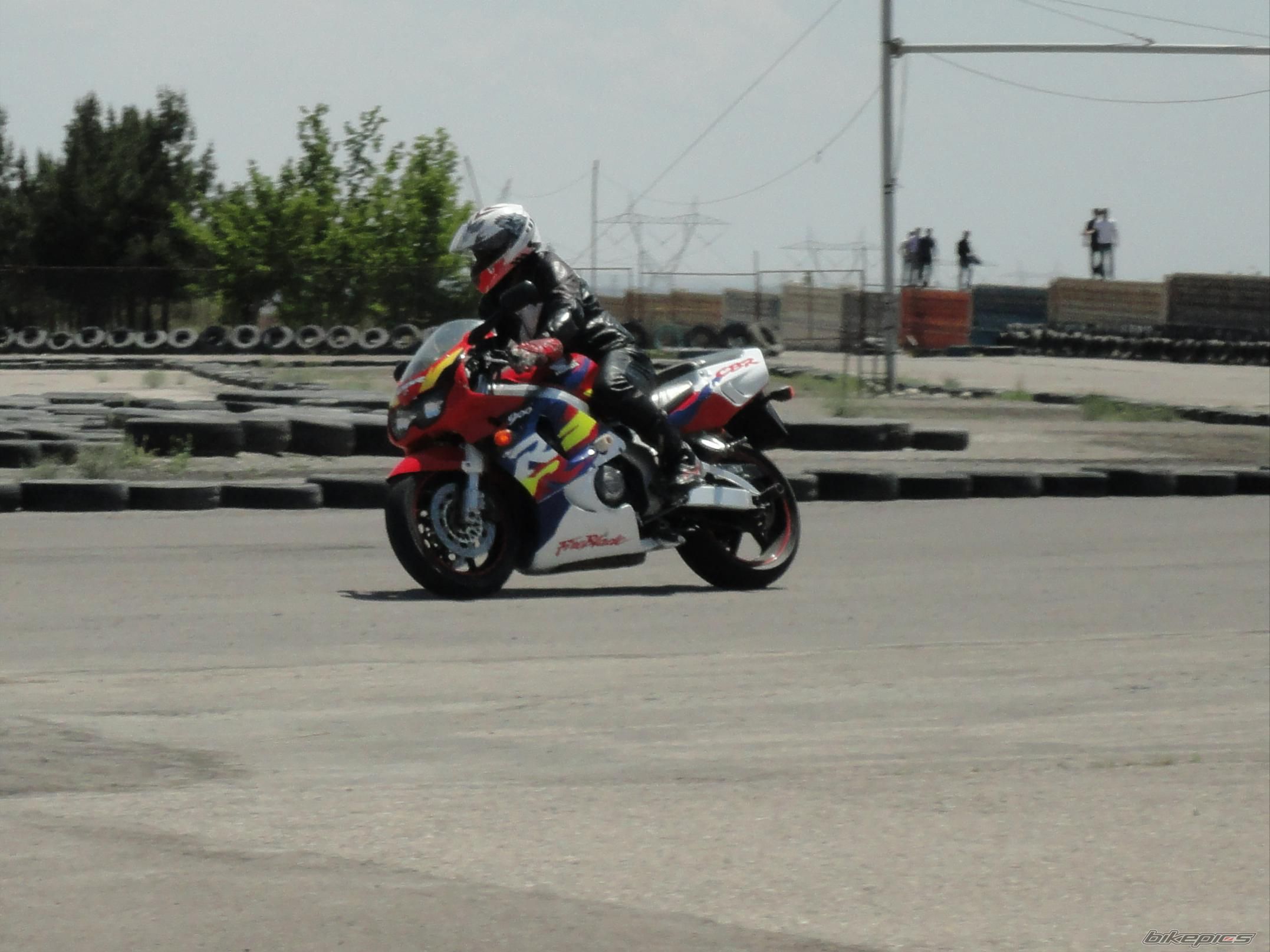 Photo 2400121