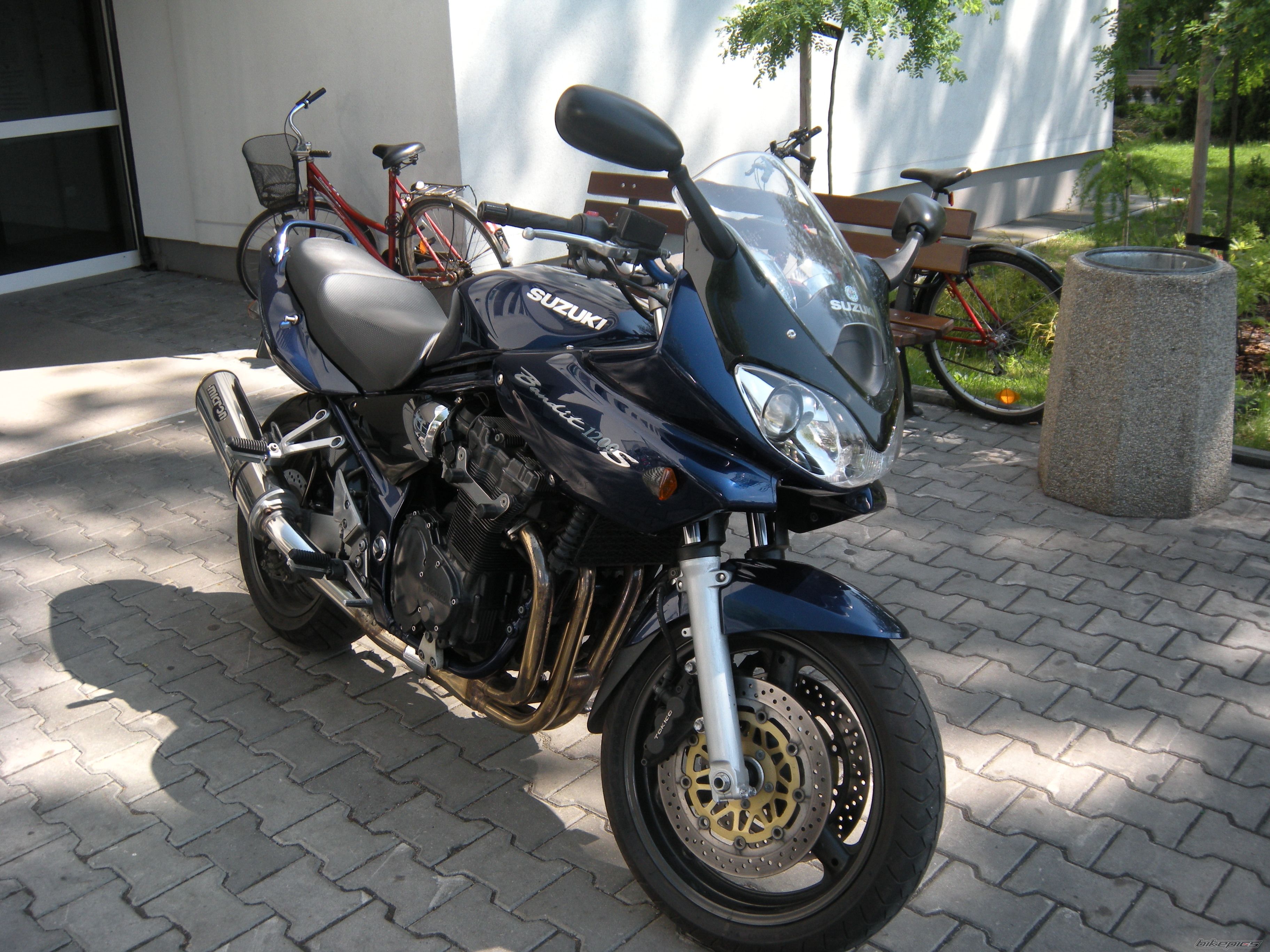 Photo 2400130