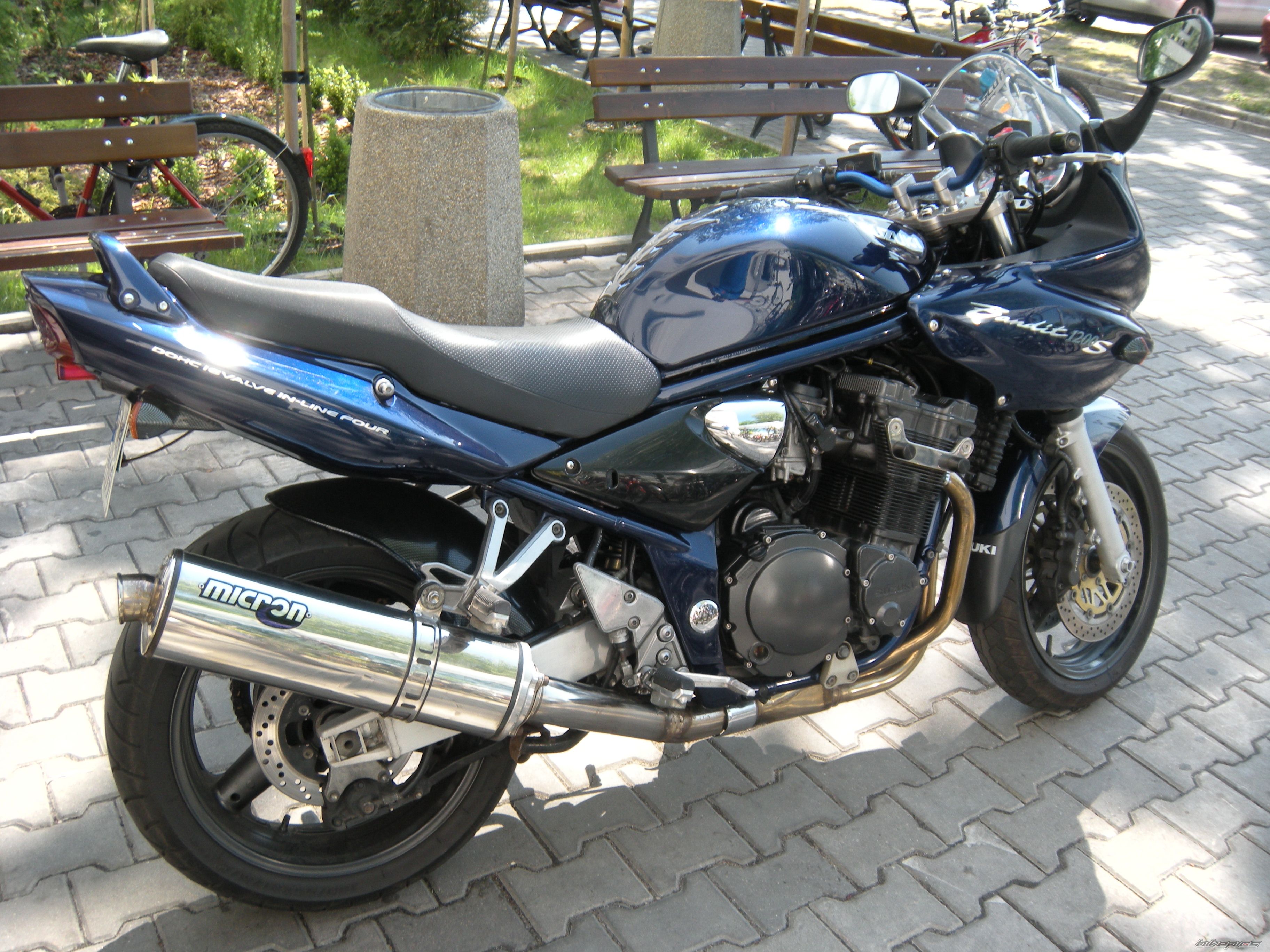 Photo 2400131