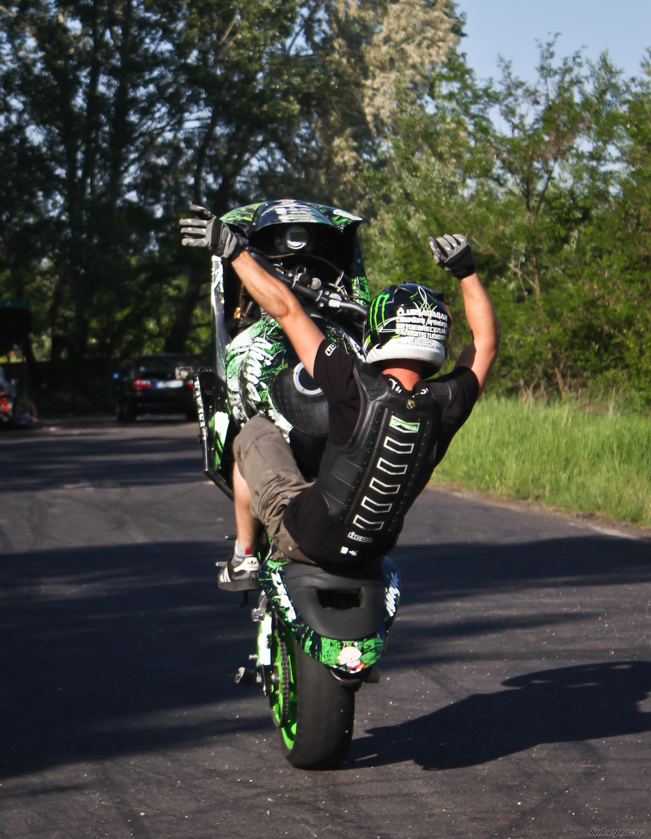 Bike Photo 2400369