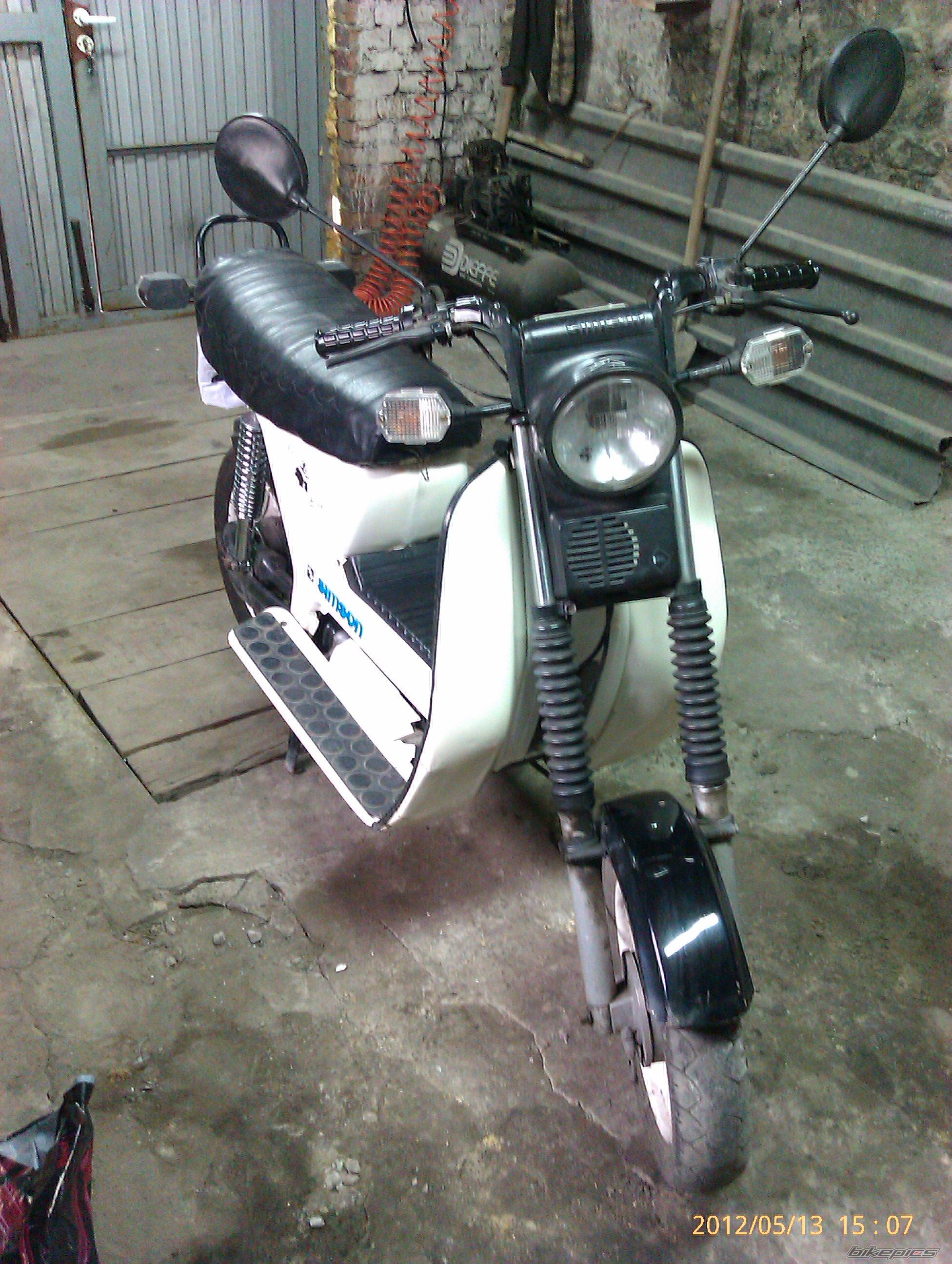 Bike Photo 2400375