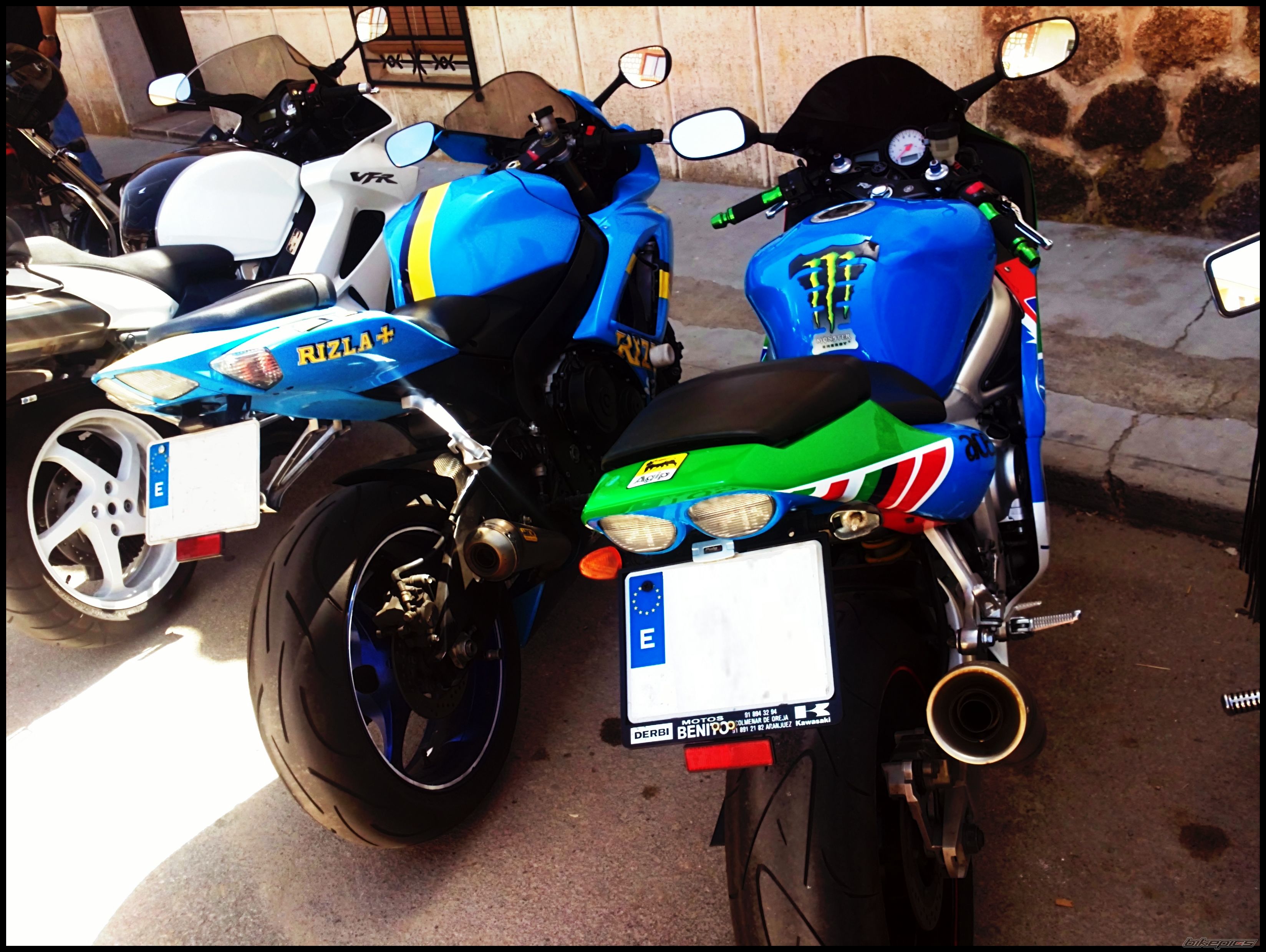 Bike Photo 2400411