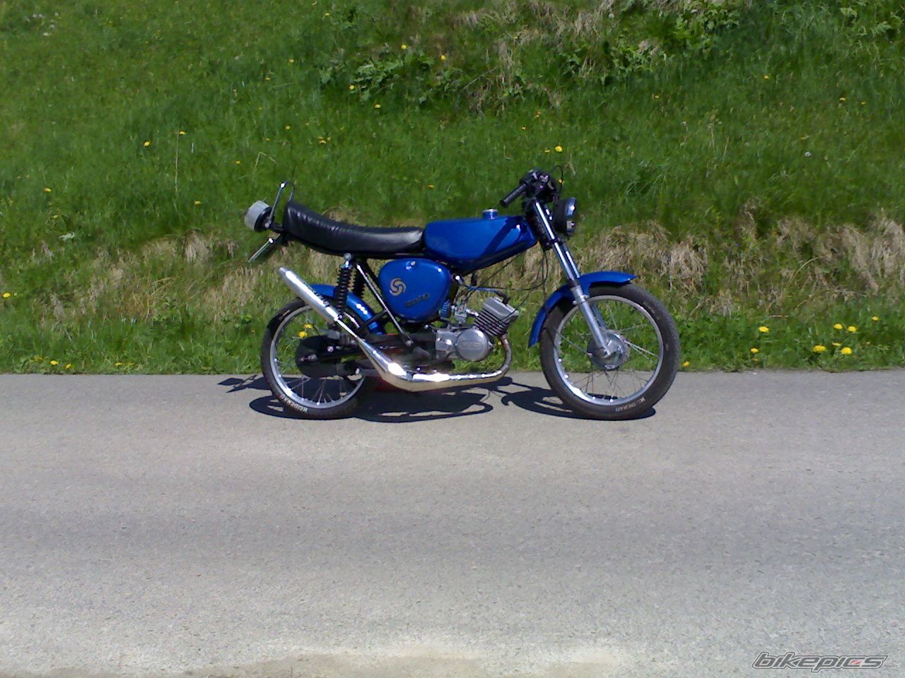 Photo 2400545