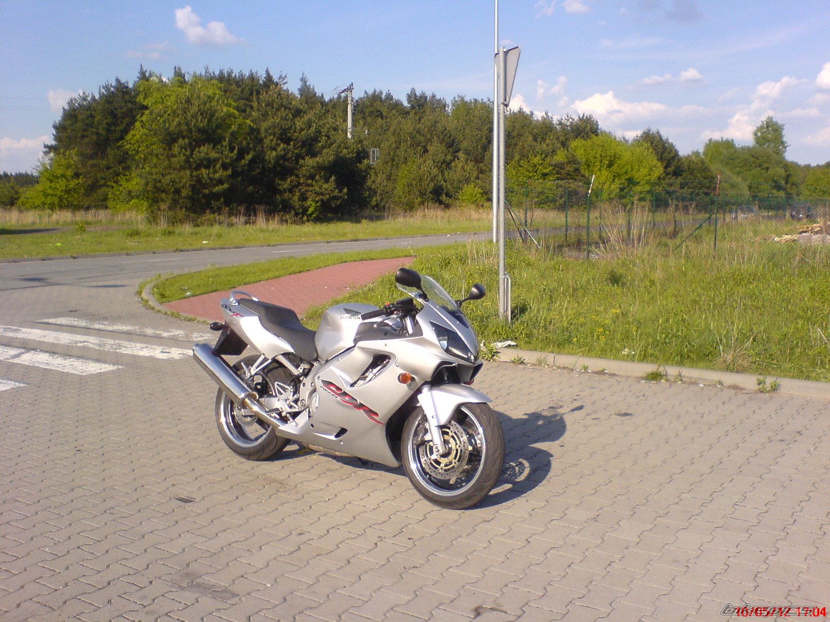 Bike Photo 2400570