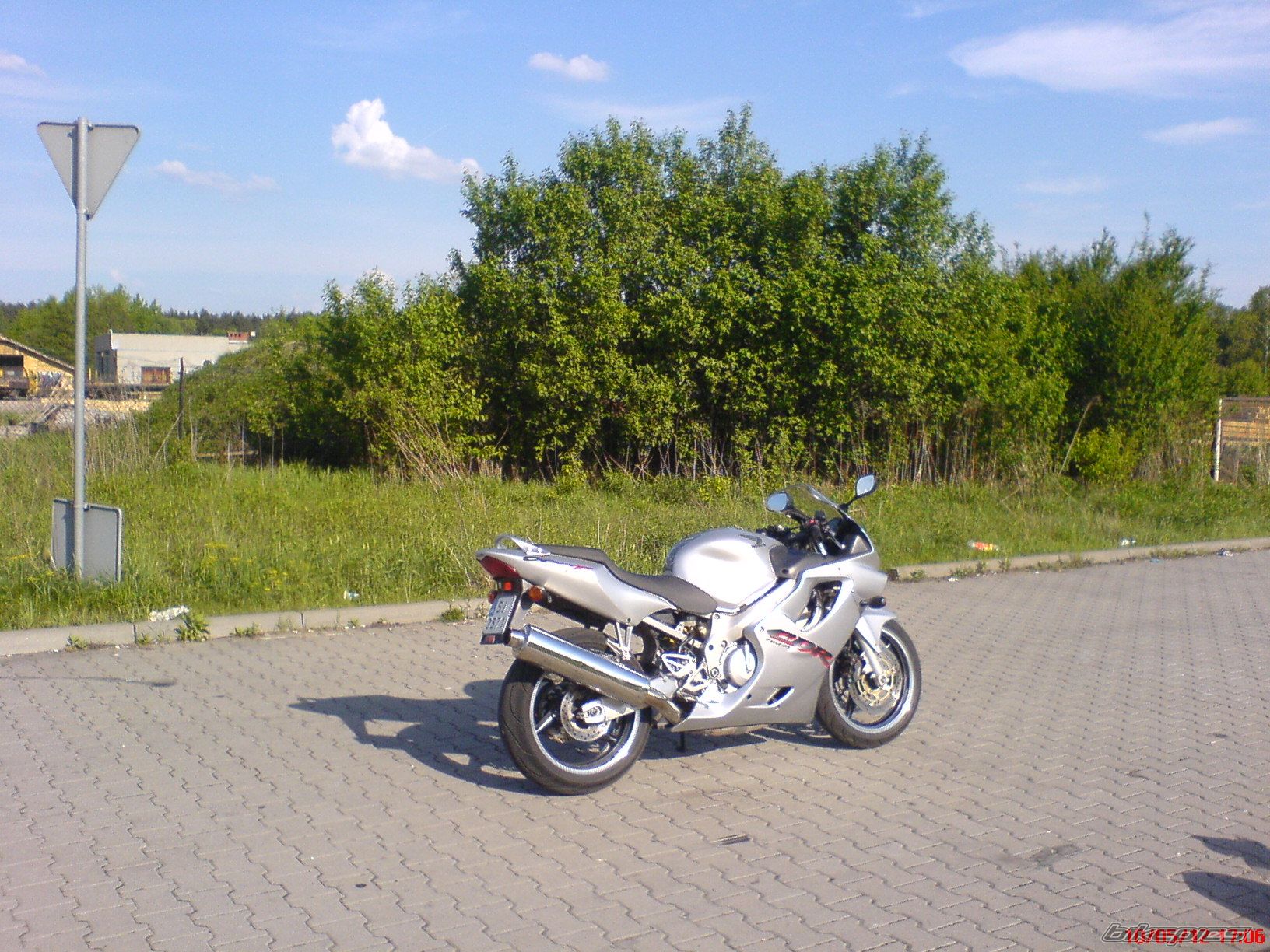 Bike Photo 2400582
