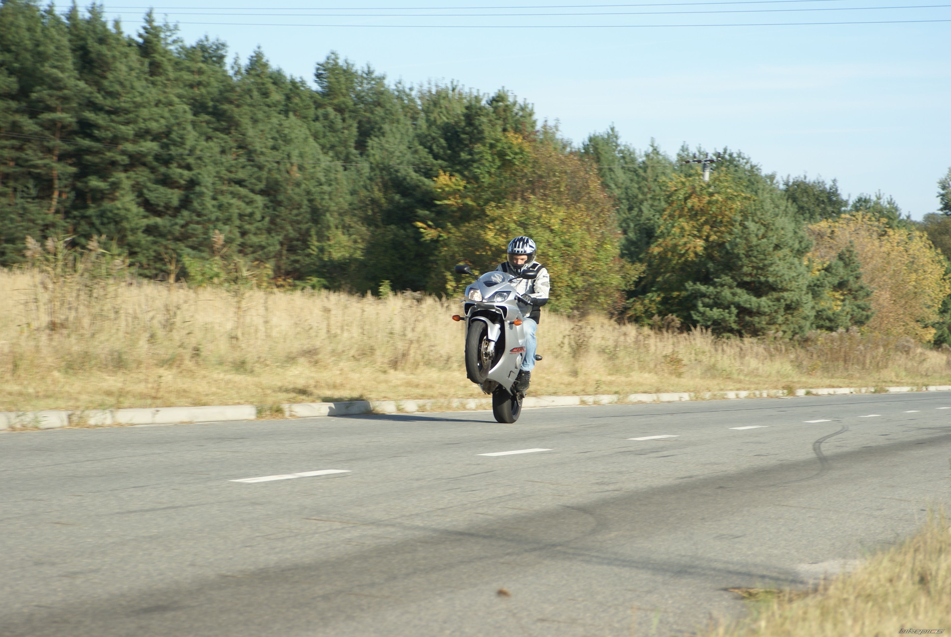 Bike Photo 2400589