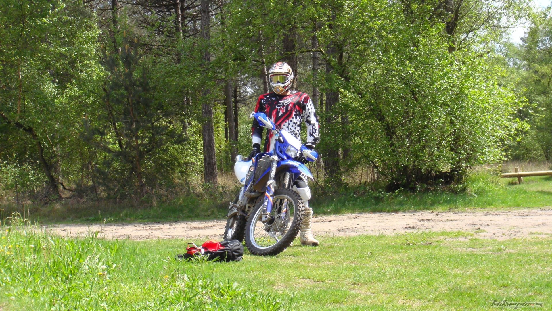 Photo 2400633