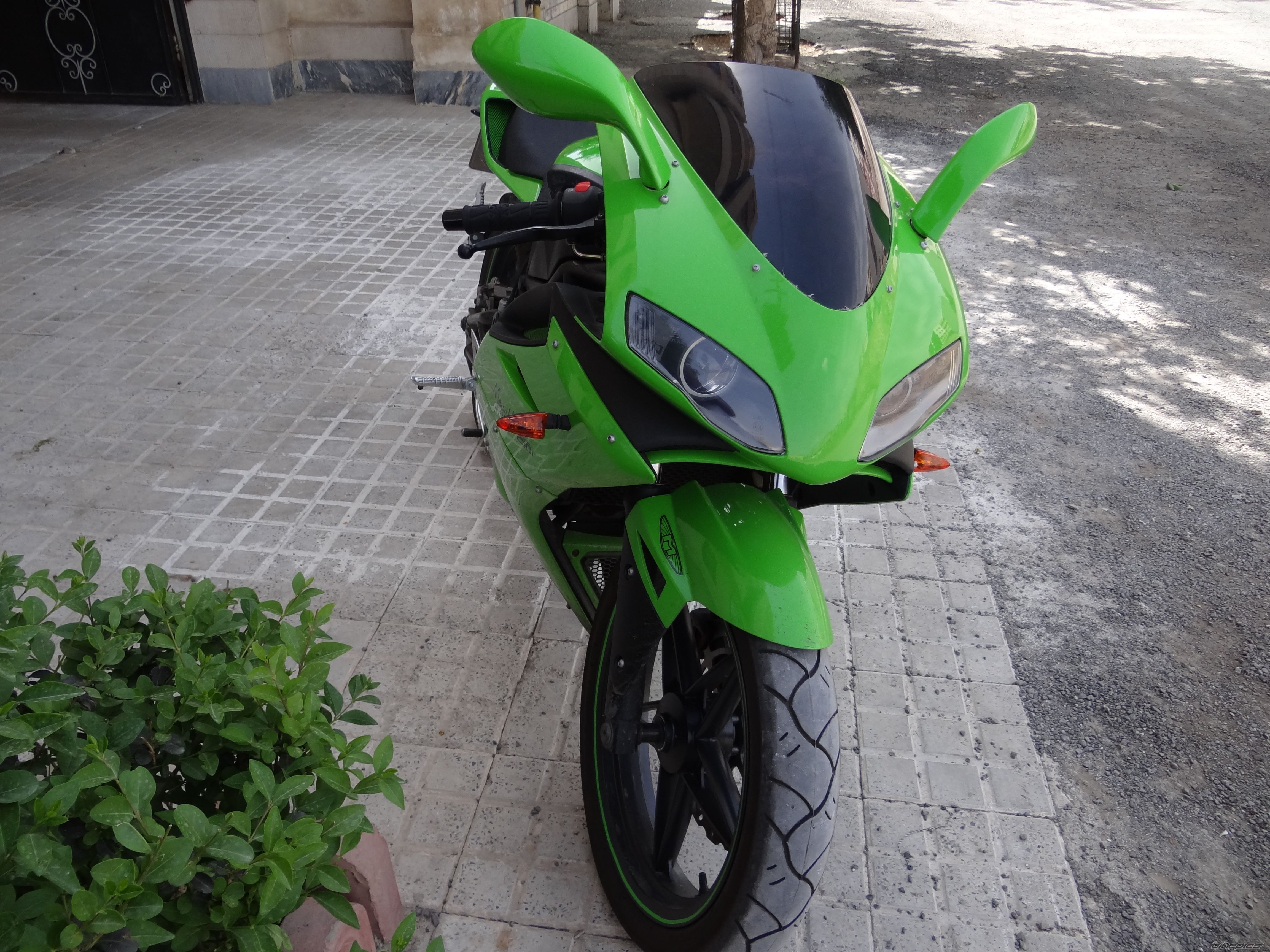 Photo 2400731