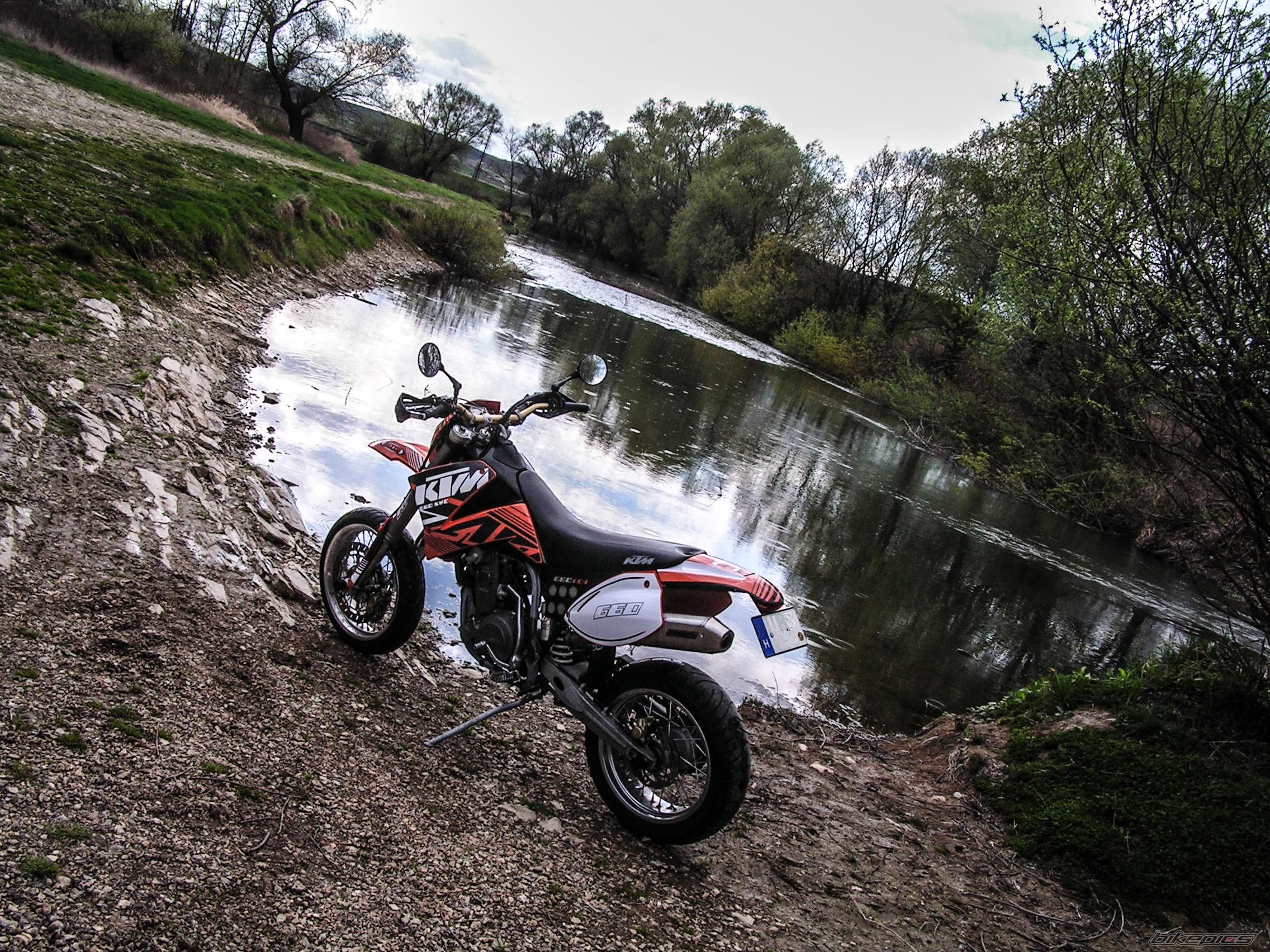 Bike Photo 2400765