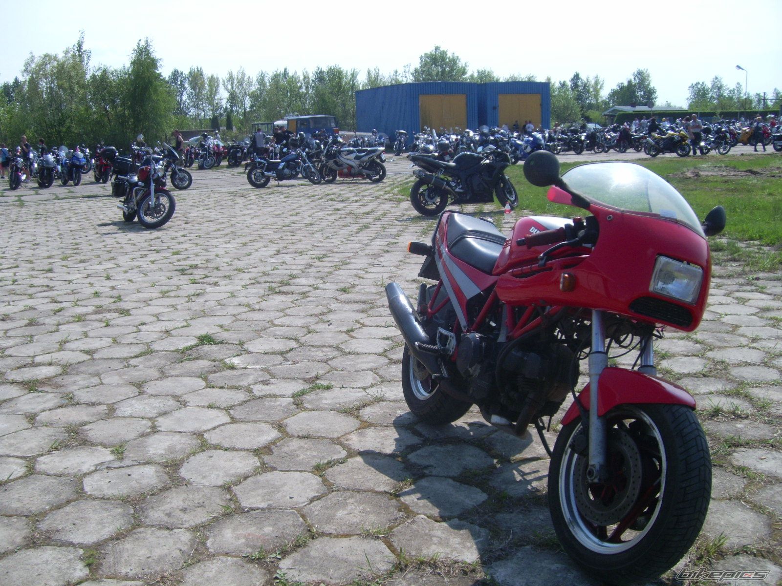 Photo 2400793