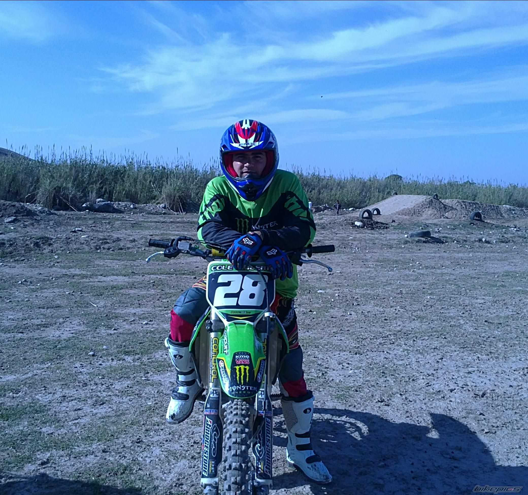 Photo 2401229