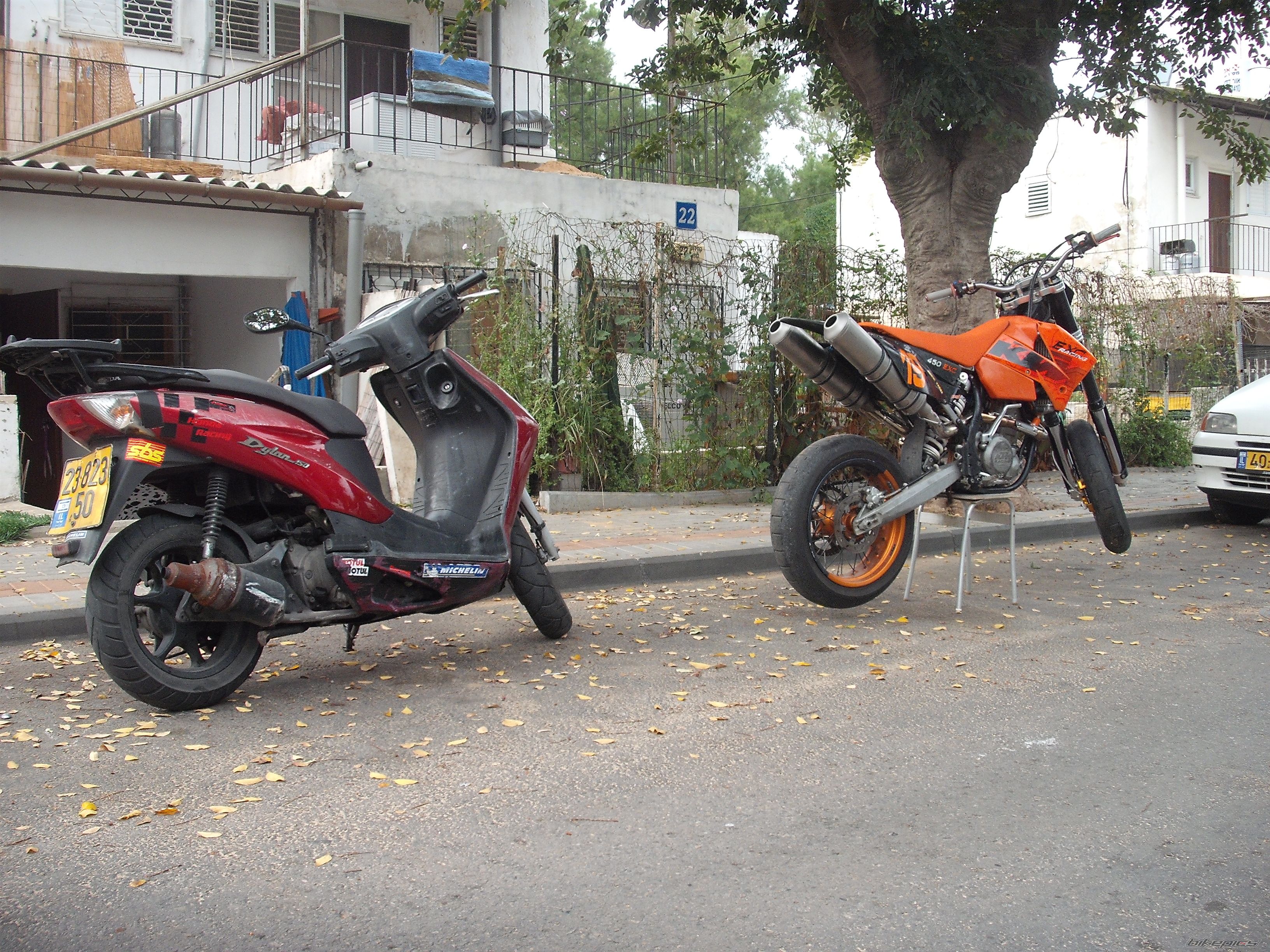 Photo 2401435