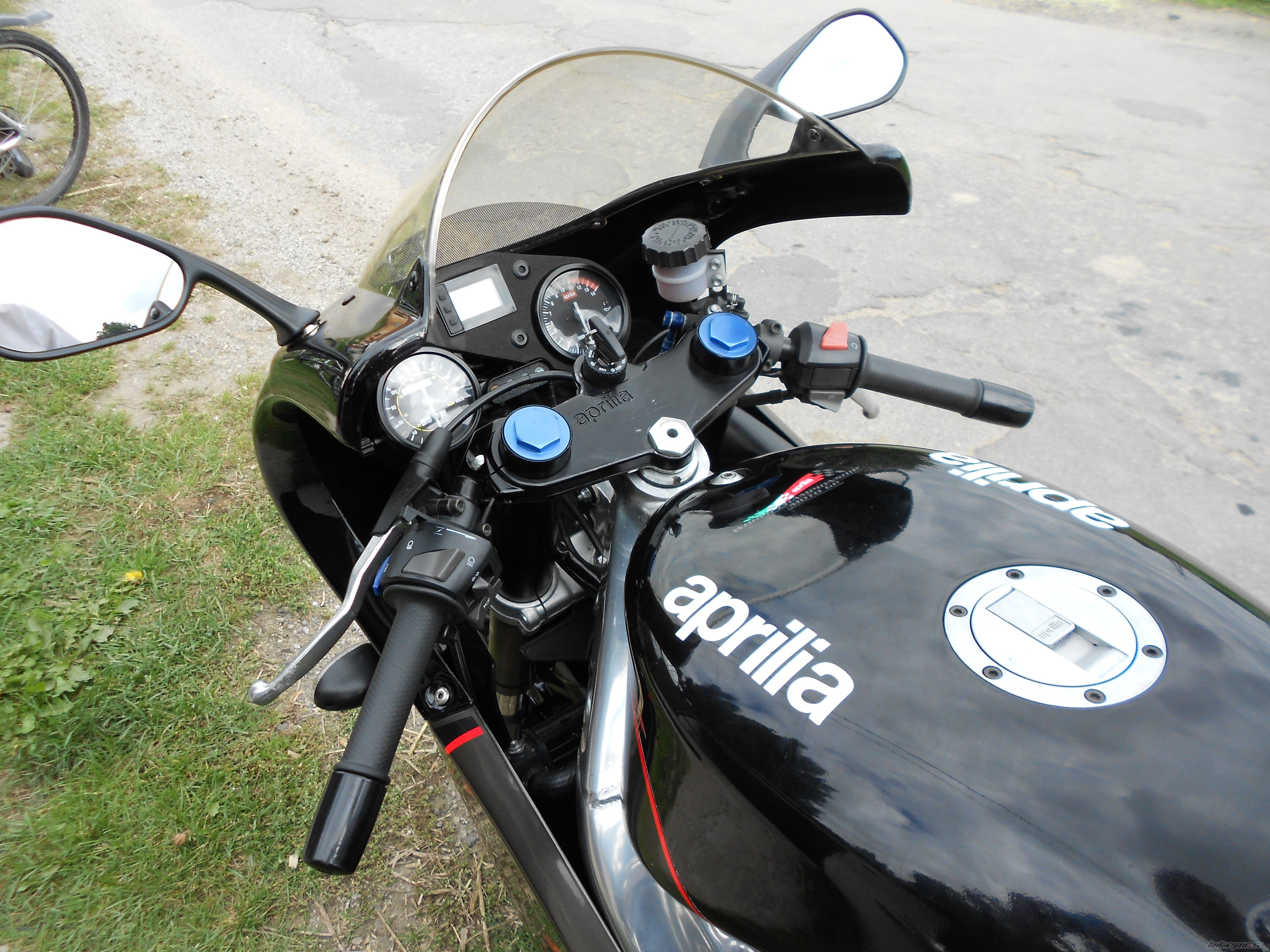 Photo 2401499