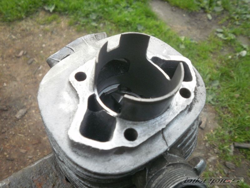 Photo 2401596