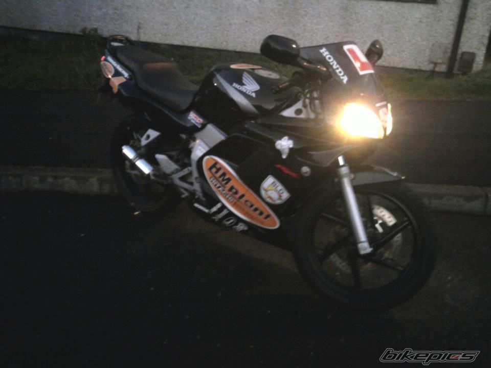 Photo 2402212