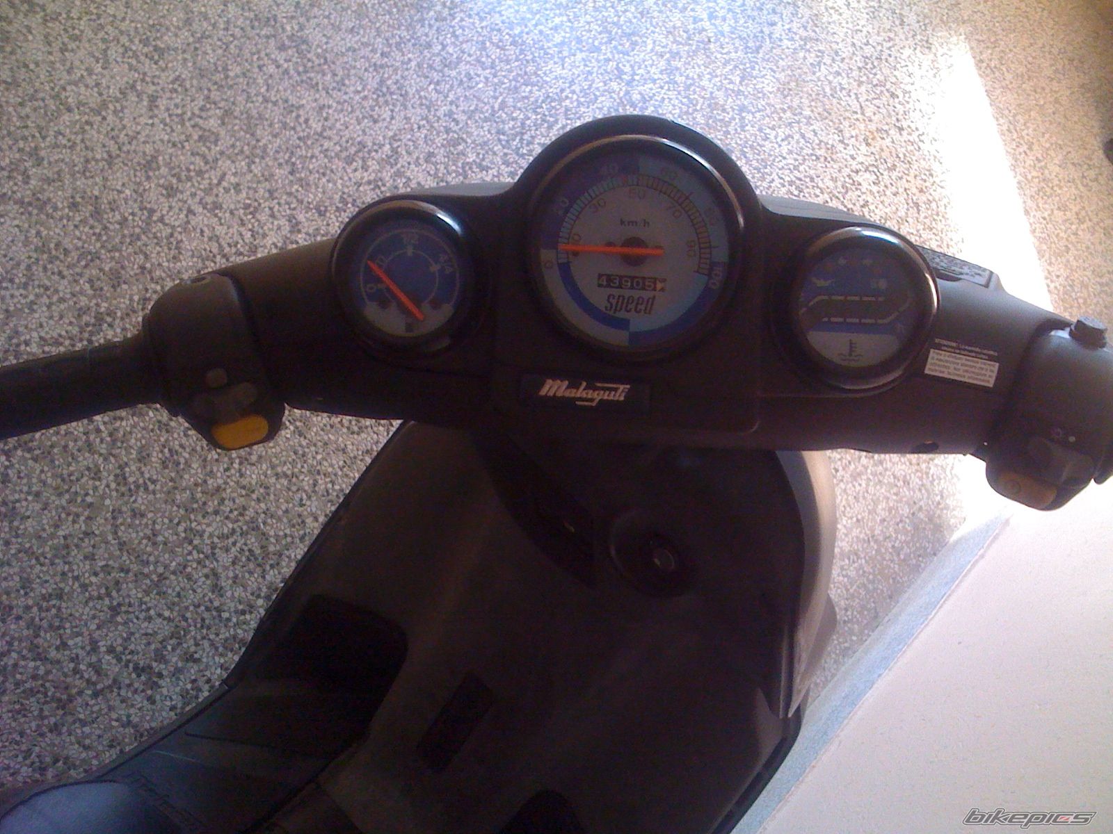 Photo 2402350