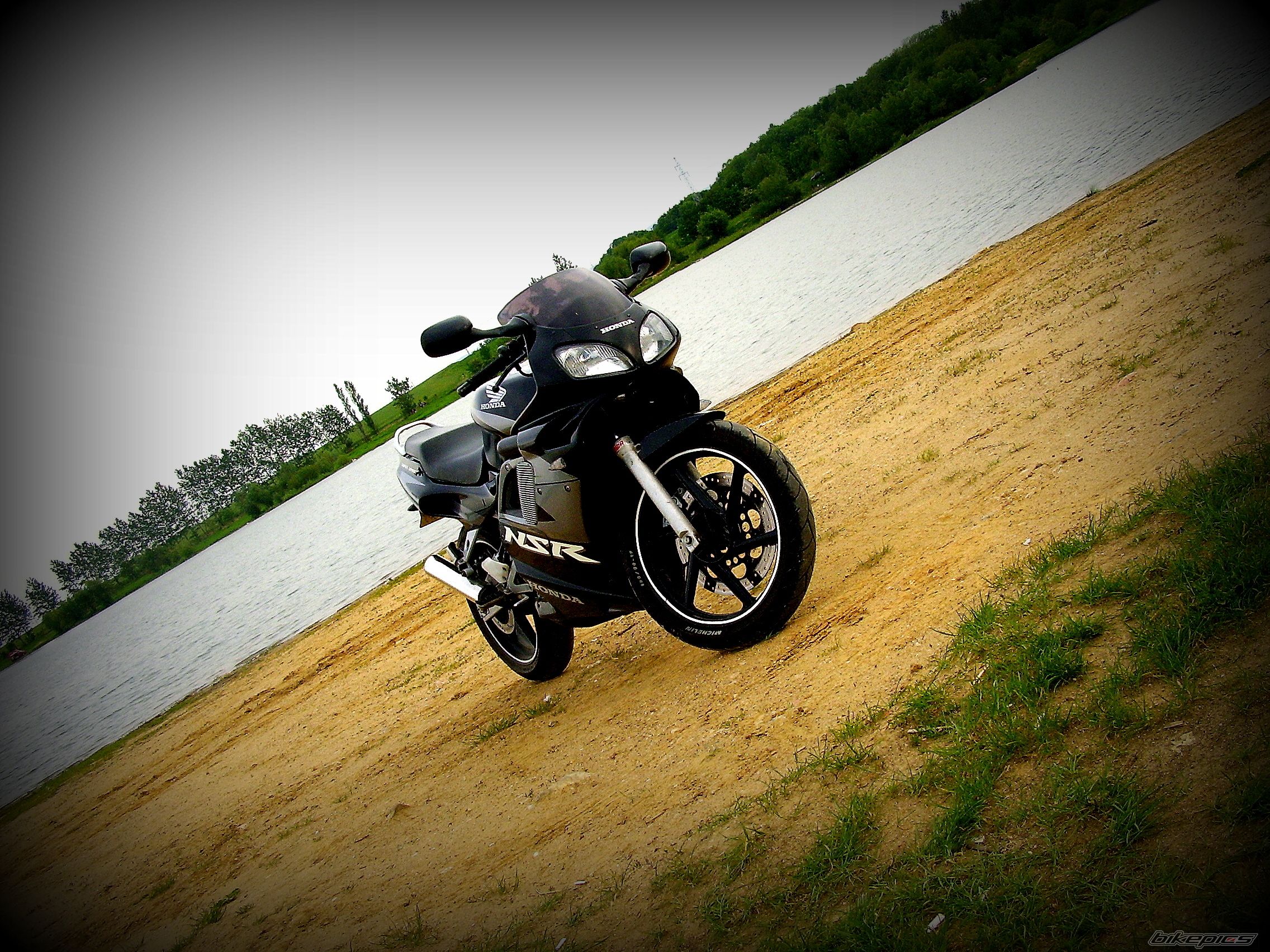 Photo 2402939