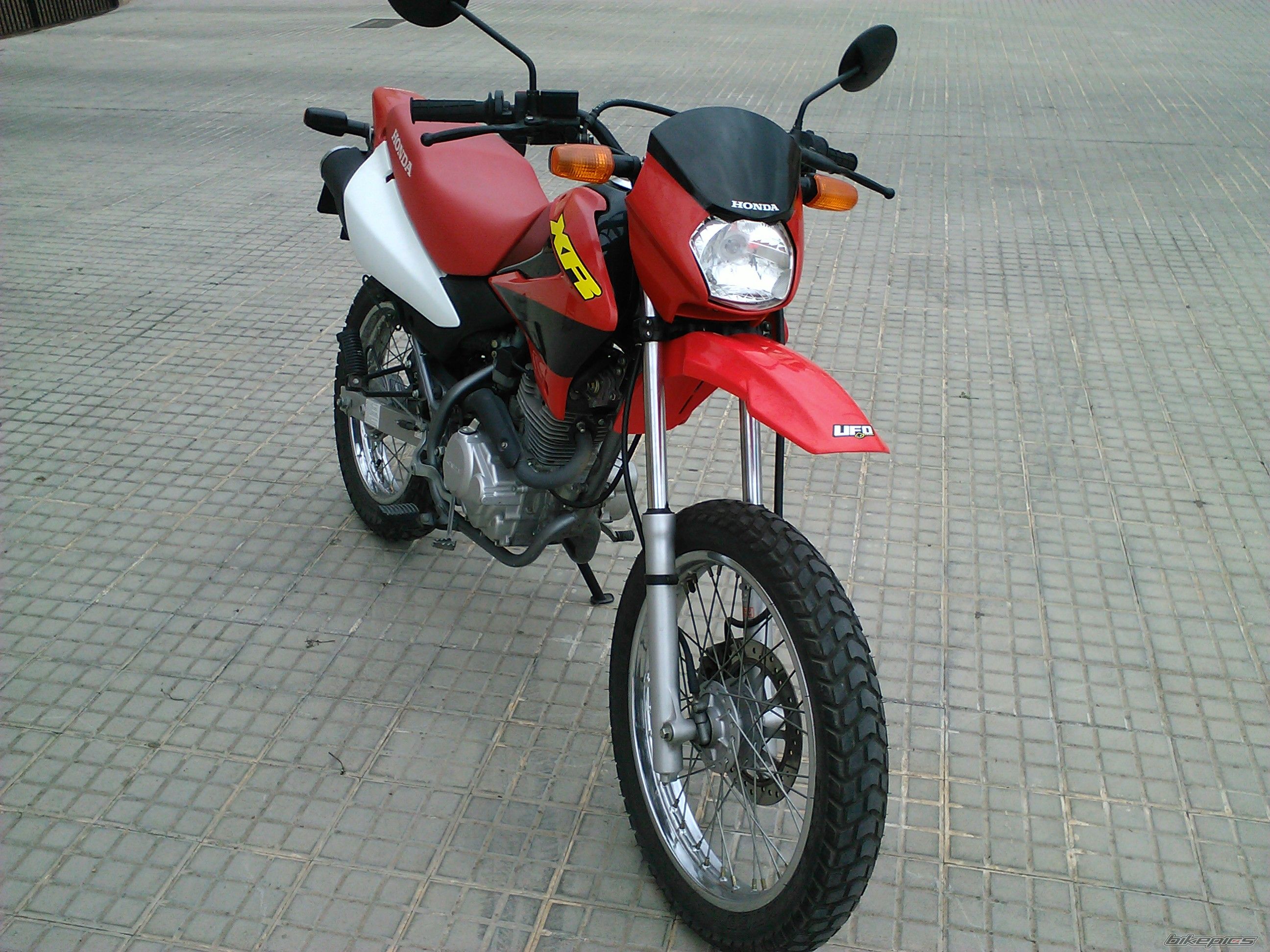 Bike Photo 2402971