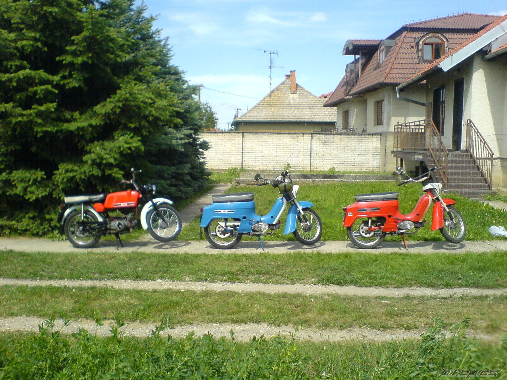 Photo 2402981