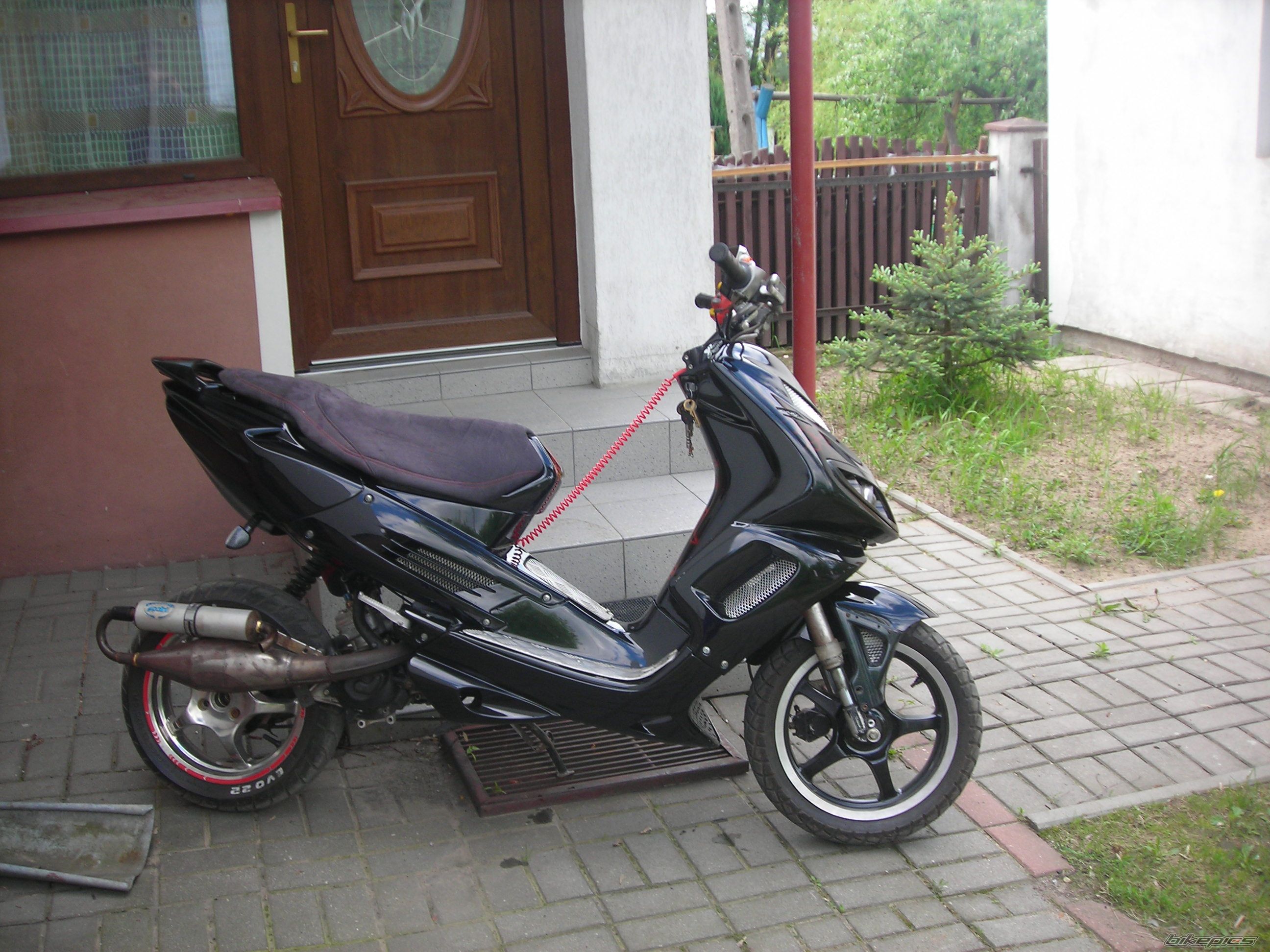 Photo 2403318