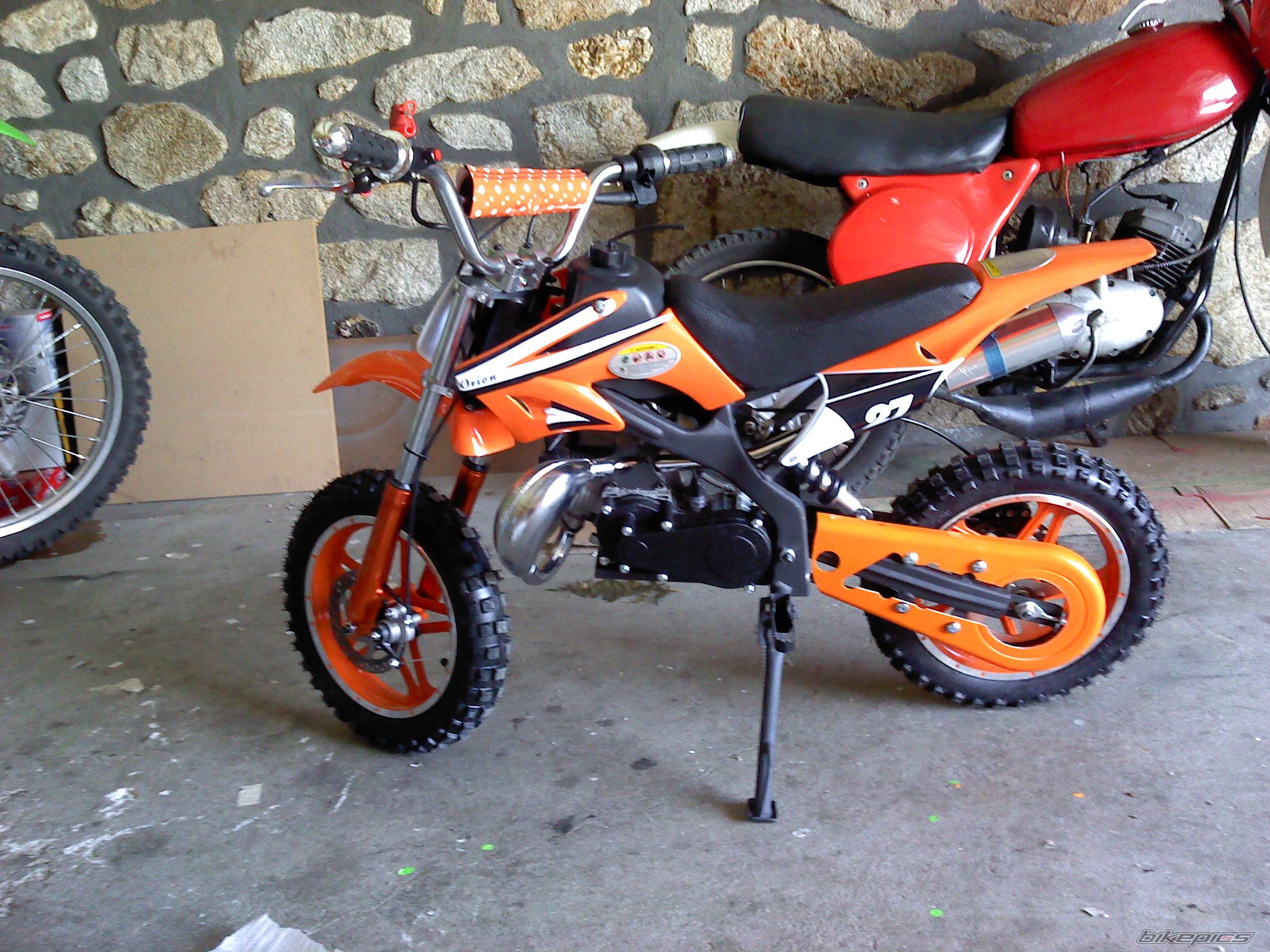 Photo 2403342